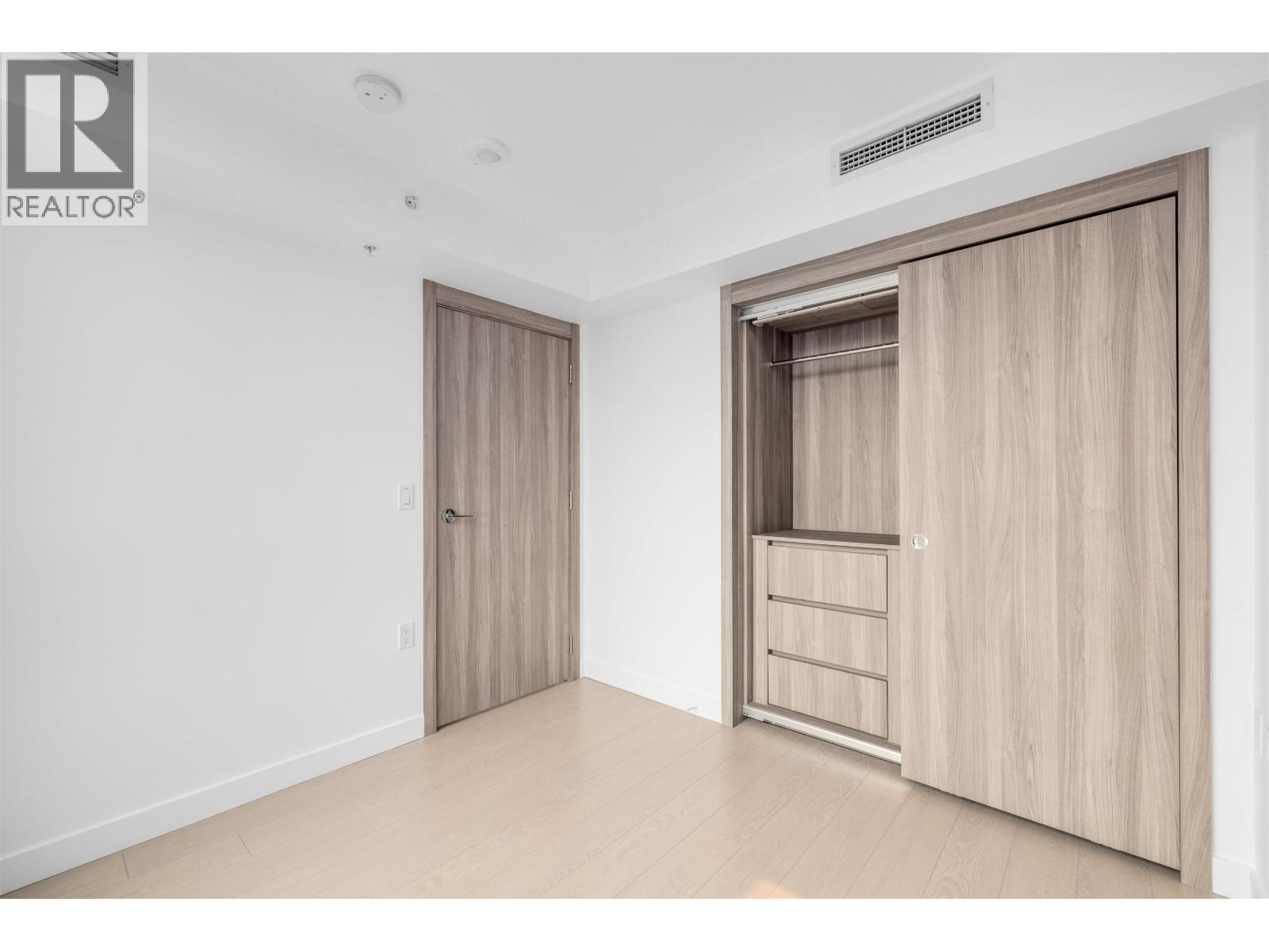 3003 455 Sw Marine Drive, Vancouver, British Columbia  V5X 0H3 - Photo 13 - R3065245