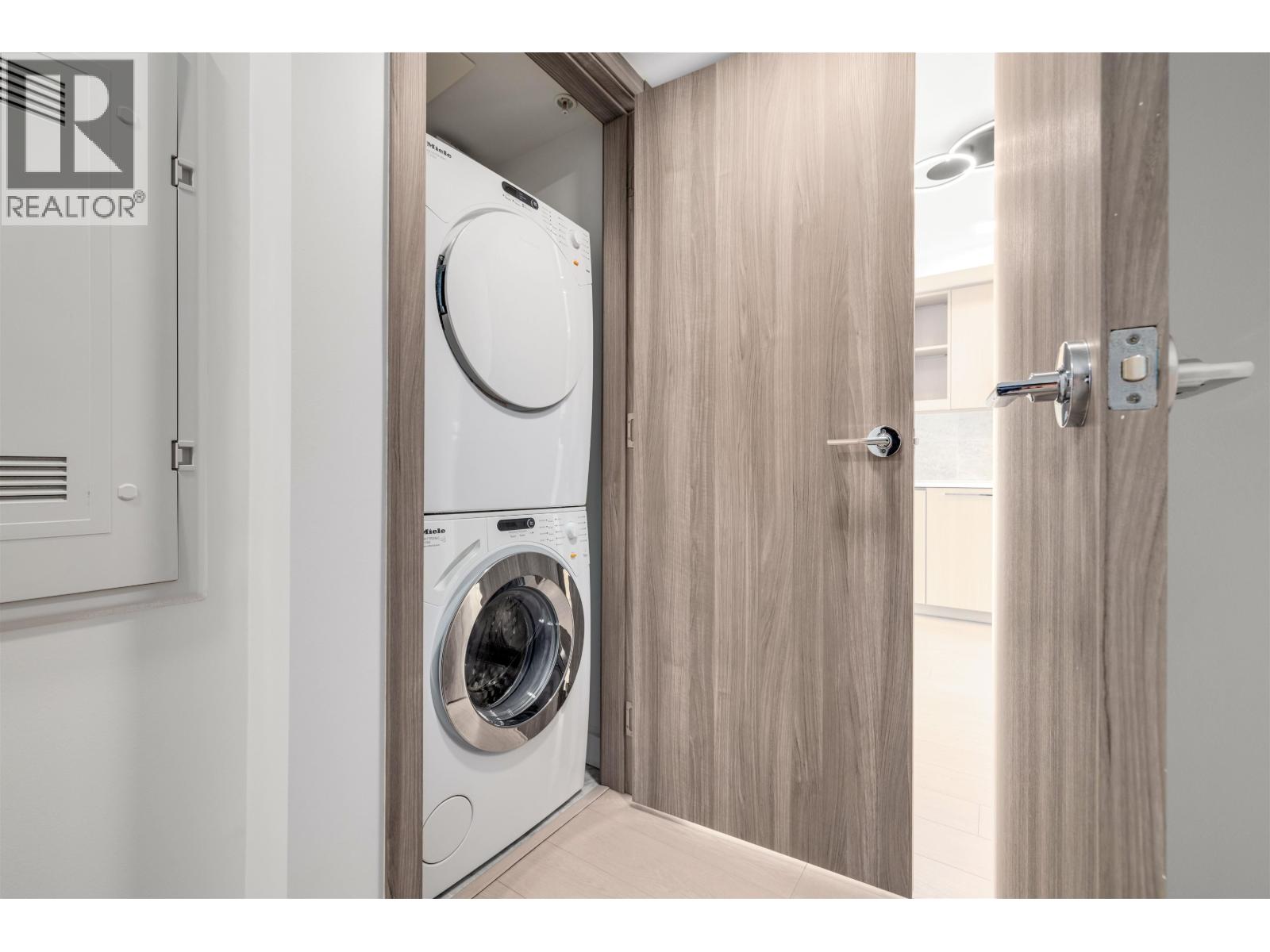 3003 455 Sw Marine Drive, Vancouver, British Columbia  V5X 0H3 - Photo 17 - R3065245