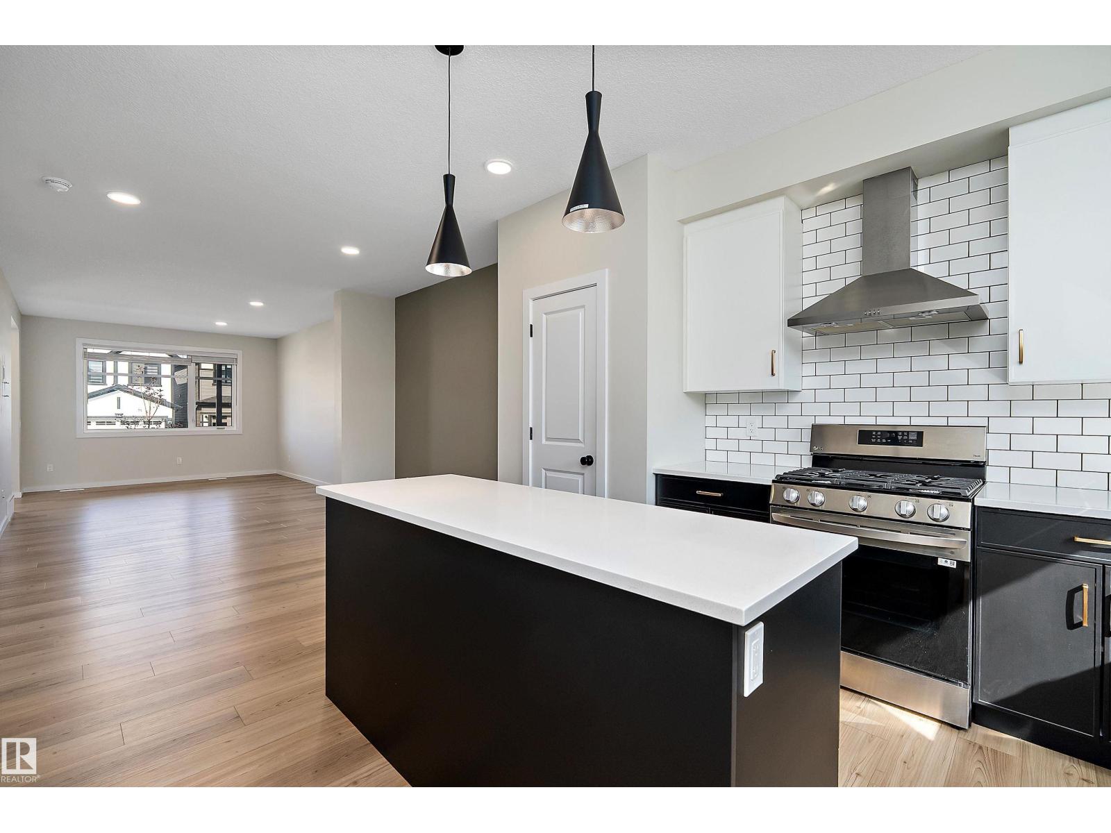 7143 52 Av, Beaumont, Alberta  T4X 2Z8 - Photo 1 - E4457609