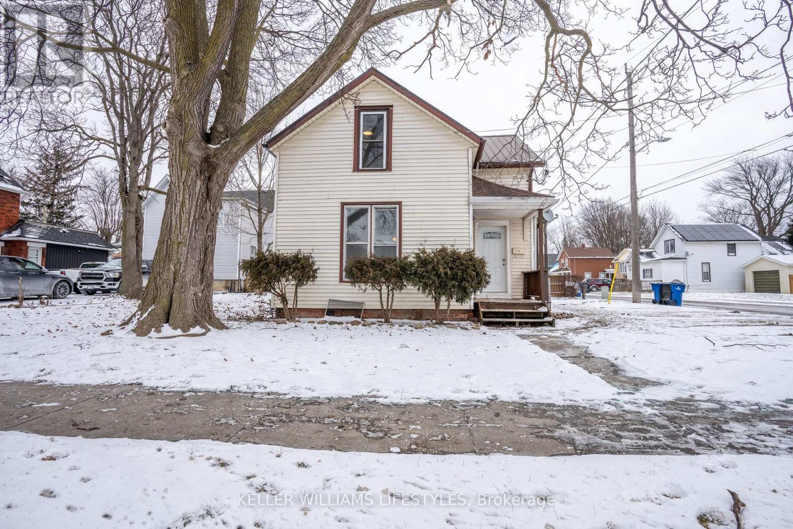 Lower - 83 Adelaide Street S, Chatham-Kent, Ontario  N7M 4R3 - Photo 2 - X12518106