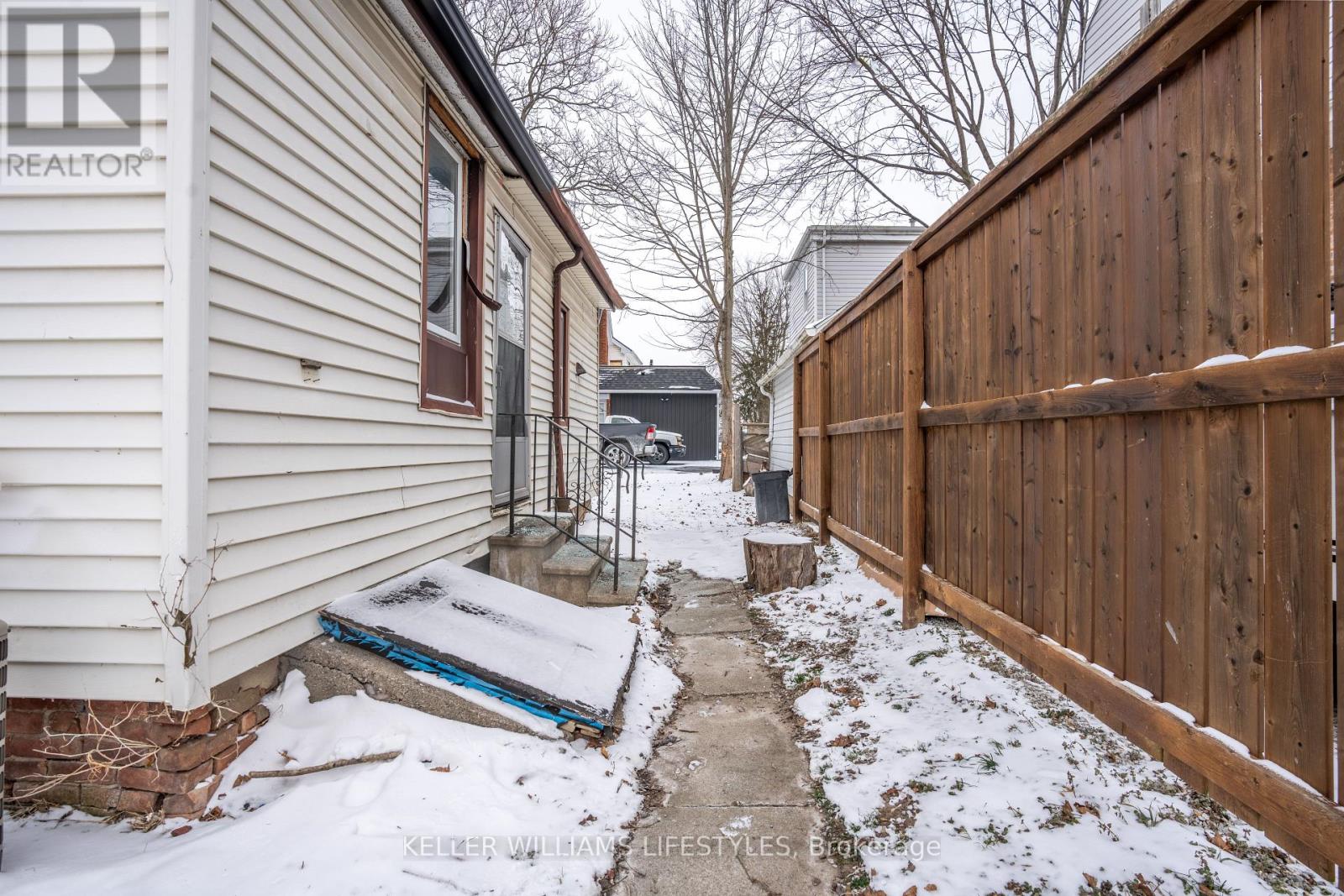 Lower - 83 Adelaide Street S, Chatham-Kent, Ontario  N7M 4R3 - Photo 5 - X12518106