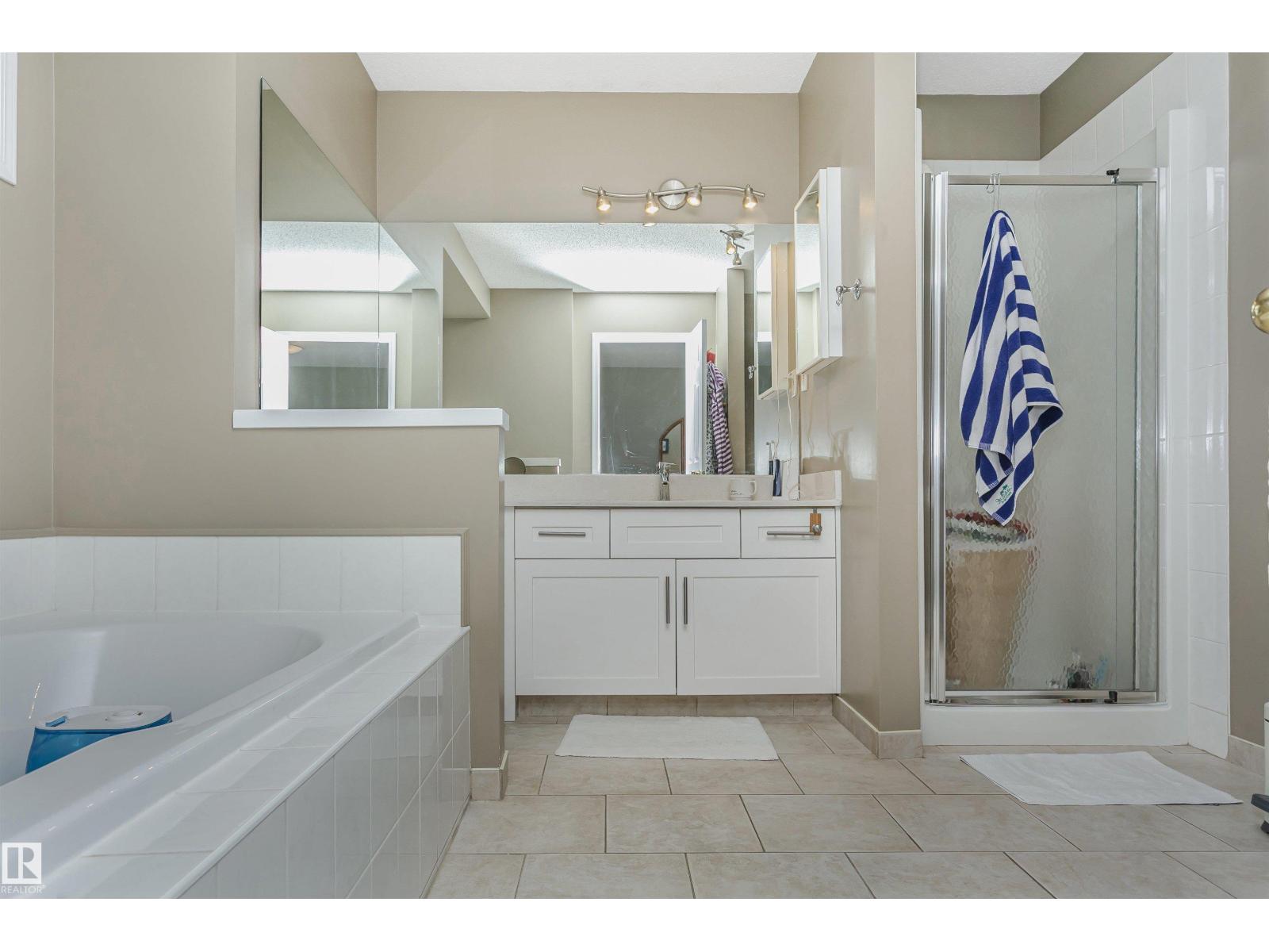 701 Revell Cr Nw, Edmonton, Alberta  T6R 2G1 - Photo 28 - E4464936