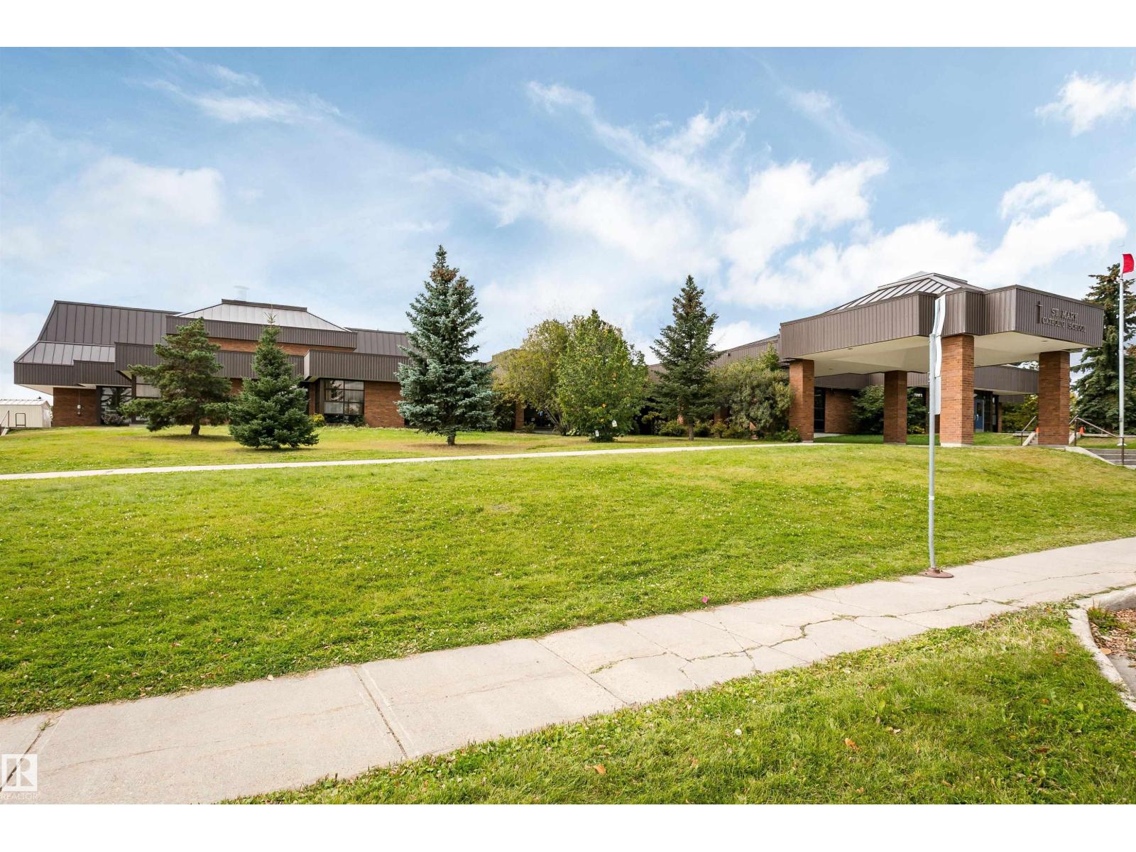 701 Revell Cr Nw, Edmonton, Alberta  T6R 2G1 - Photo 56 - E4464936