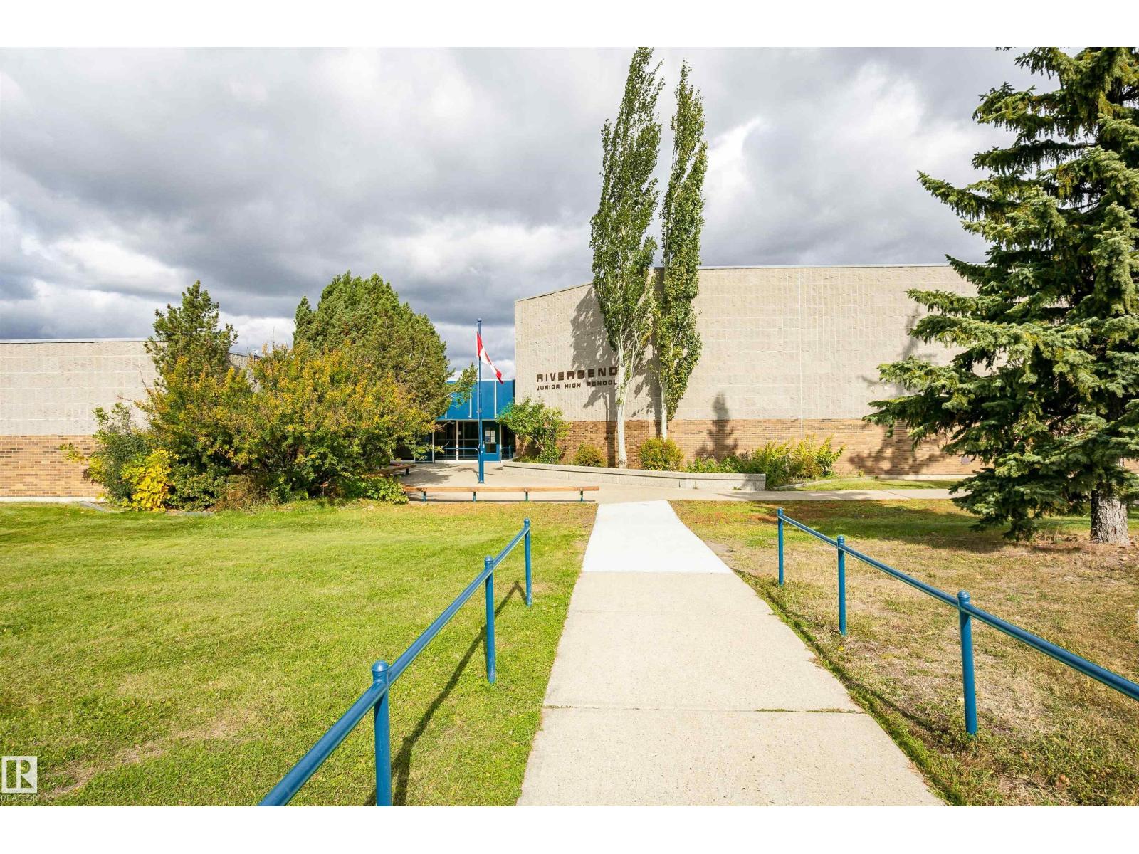 701 Revell Cr Nw, Edmonton, Alberta  T6R 2G1 - Photo 61 - E4464936