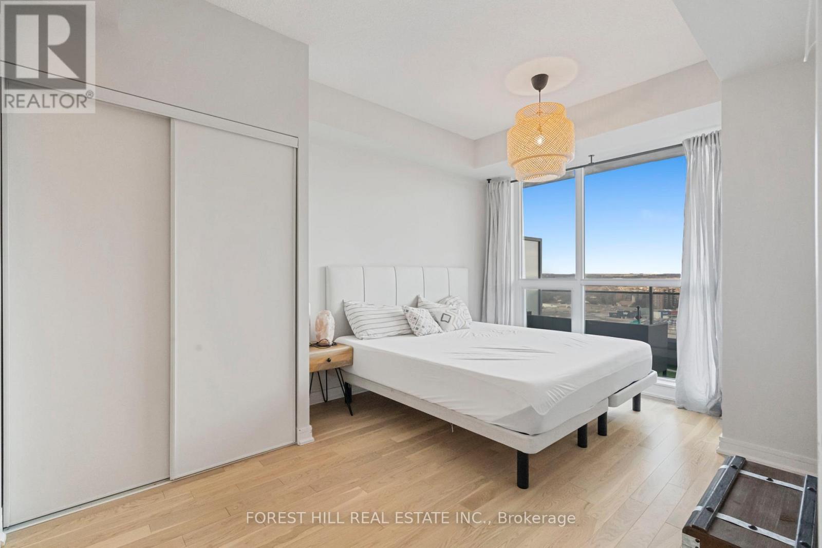 1501 - 9201 Yonge Street, Richmond Hill, Ontario  L4C 6Z2 - Photo 12 - N12517978