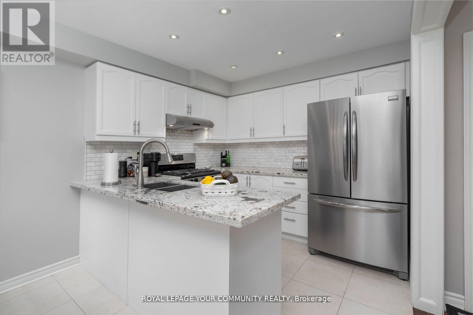 86 Corkwood Crescent, Vaughan, Ontario  L6A 3B4 - Photo 12 - N12517986