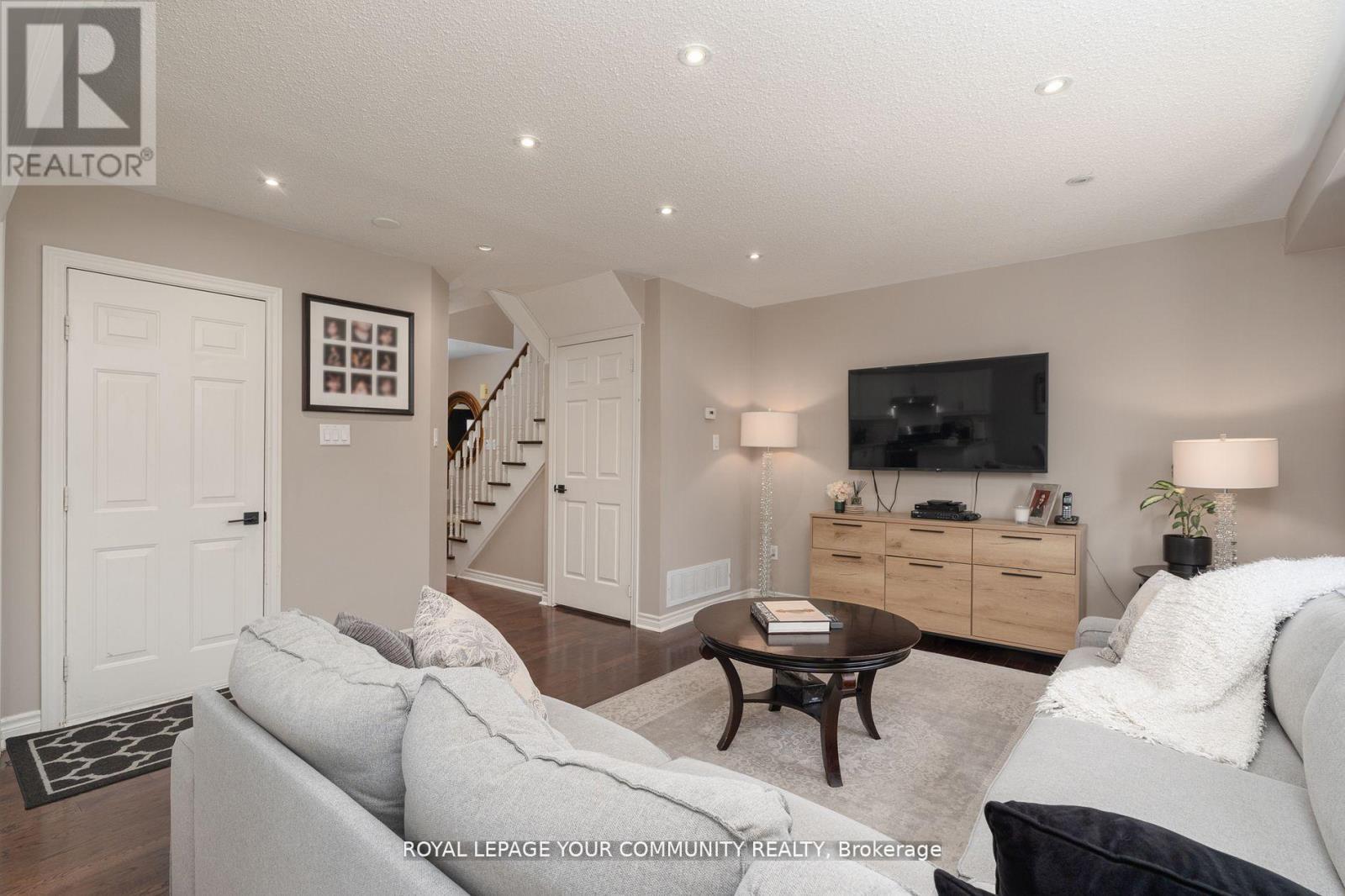 86 Corkwood Crescent, Vaughan, Ontario  L6A 3B4 - Photo 18 - N12517986