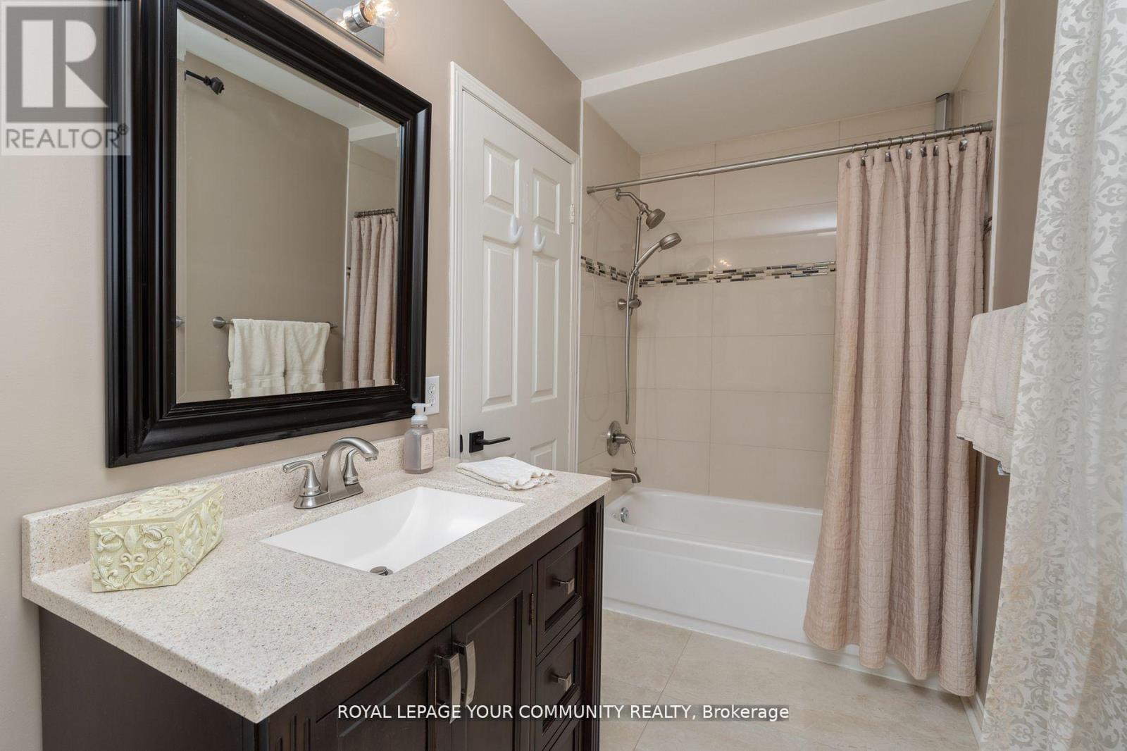 86 Corkwood Crescent, Vaughan, Ontario  L6A 3B4 - Photo 27 - N12517986