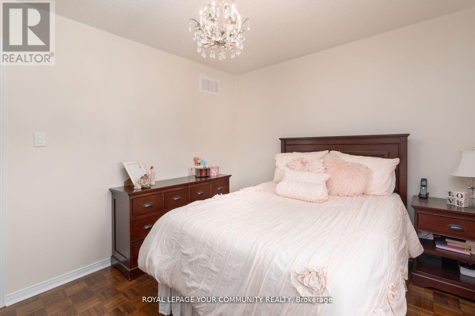 86 Corkwood Crescent, Vaughan, Ontario  L6A 3B4 - Photo 29 - N12517986