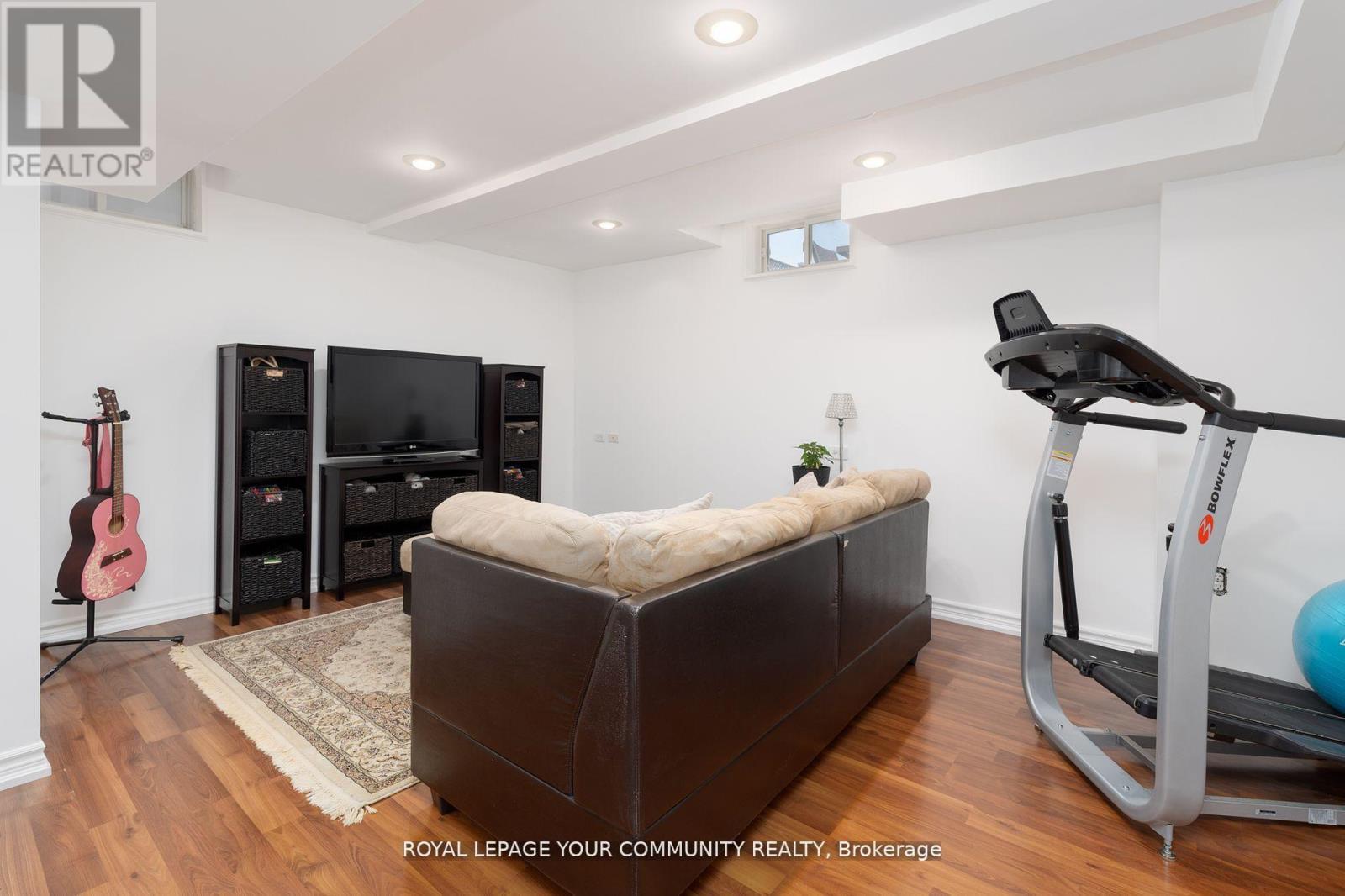 86 Corkwood Crescent, Vaughan, Ontario  L6A 3B4 - Photo 34 - N12517986