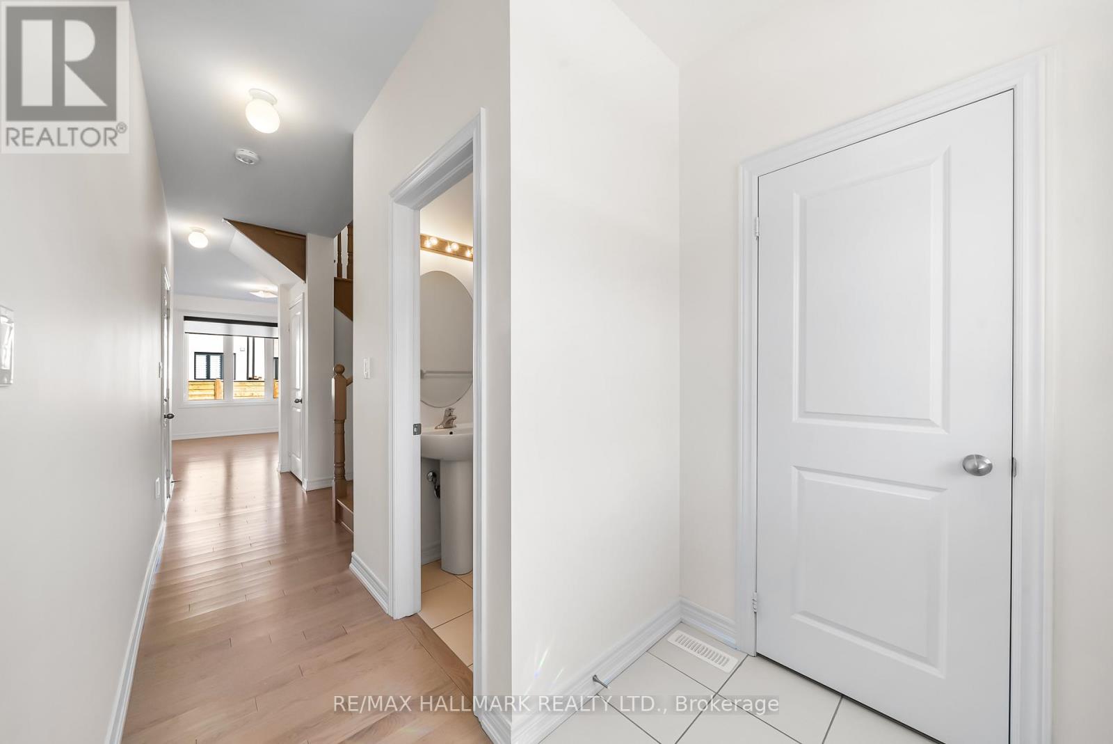 581 Barons Street, Vaughan, Ontario  L4H 5C3 - Photo 13 - N12518002