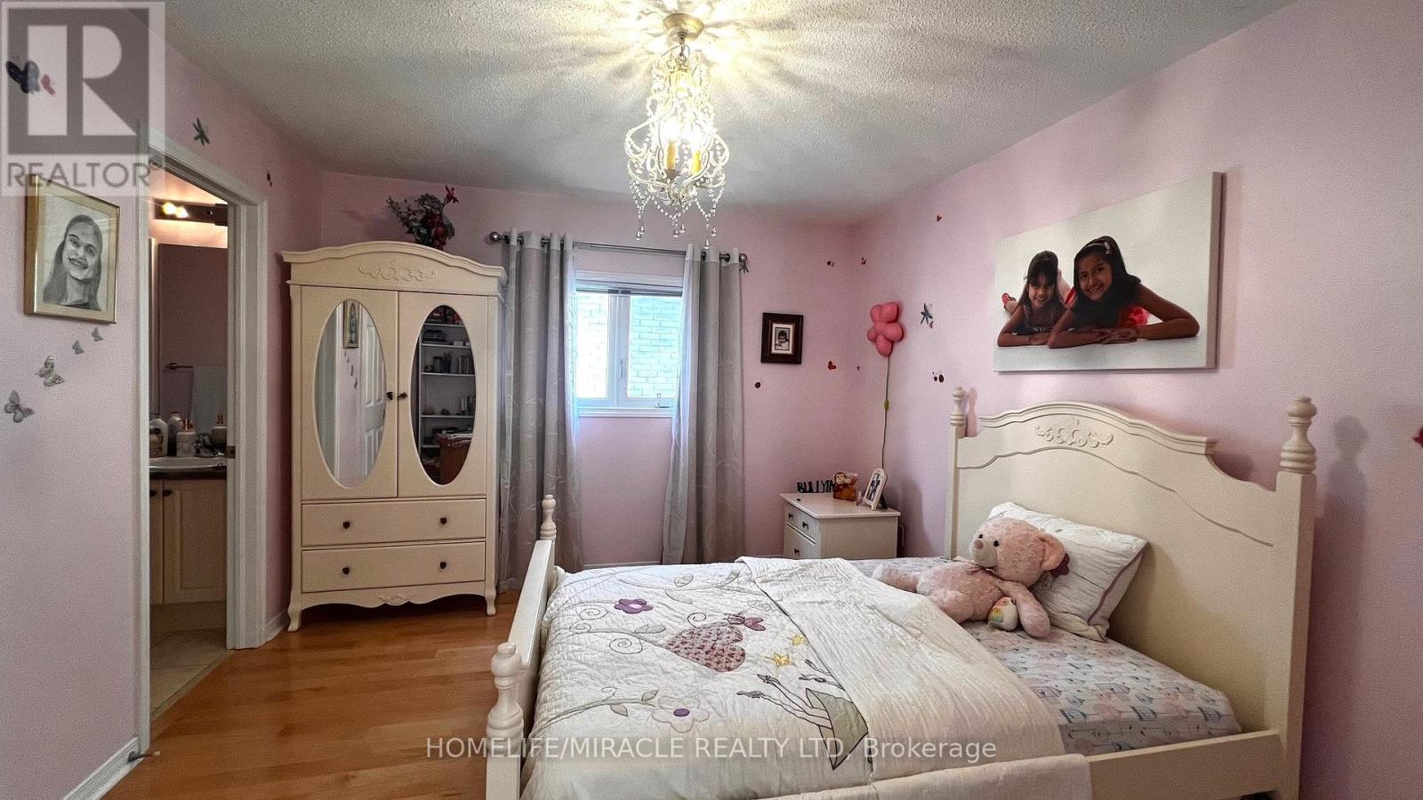 62 Vitlor Drive, Richmond Hill, Ontario L4E 4P9 - Photo 16 - N12518008