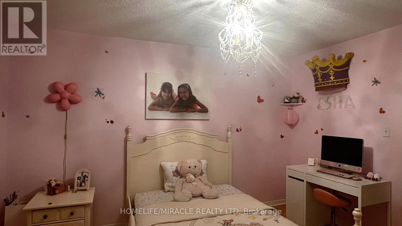 62 Vitlor Drive, Richmond Hill, Ontario L4E 4P9 - Photo 18 - N12518008