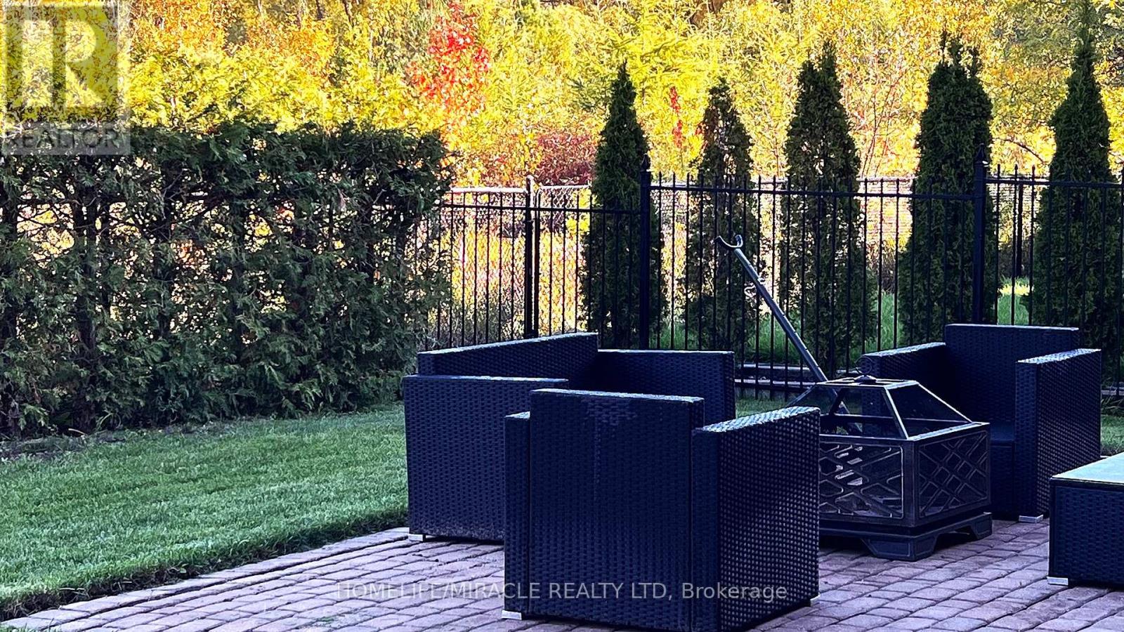 62 Vitlor Drive, Richmond Hill, Ontario L4E 4P9 - Photo 28 - N12518008