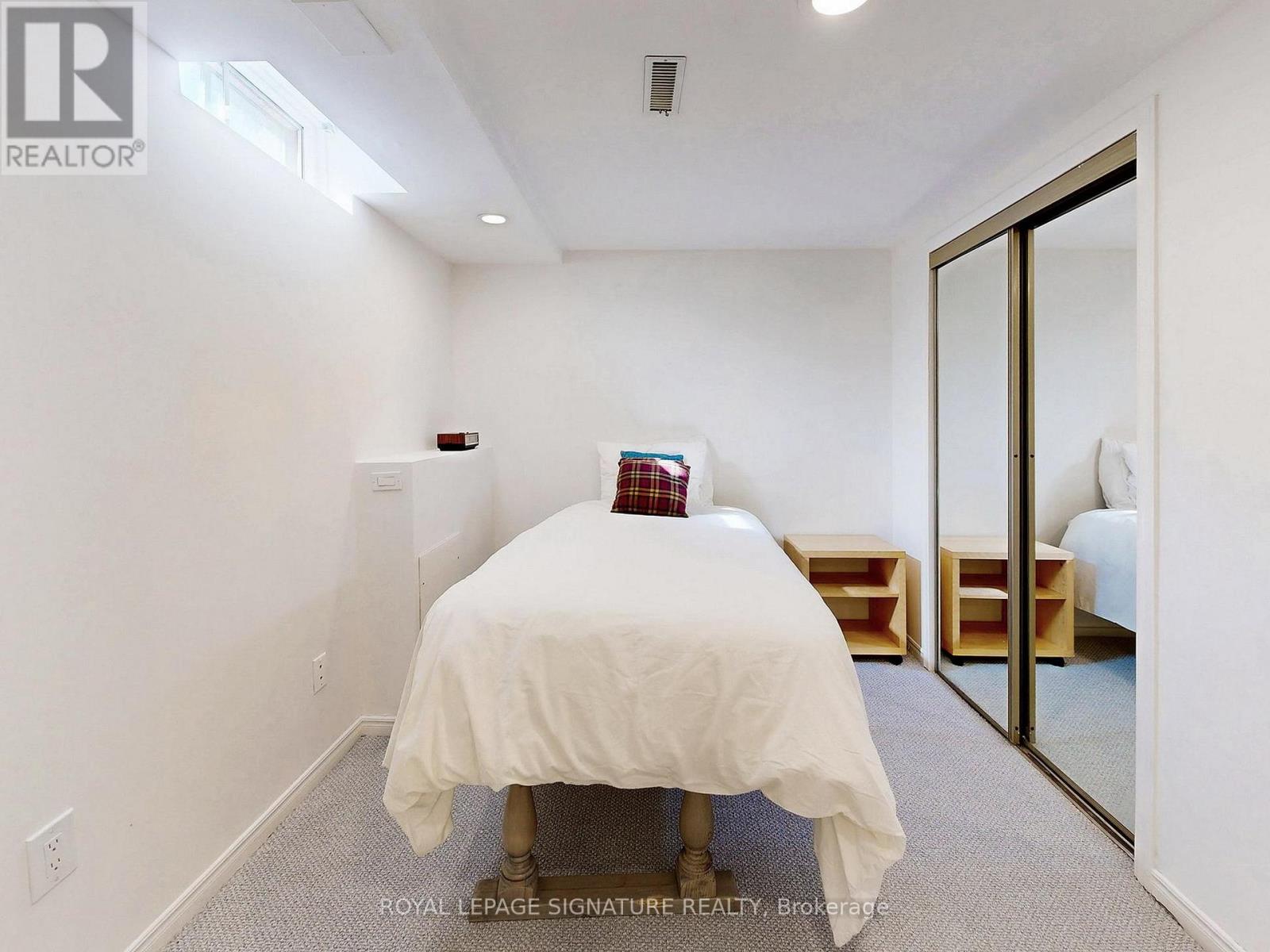 48 Millcroft Way, Vaughan, Ontario L4J 6N9 - Photo 21 - N12518082