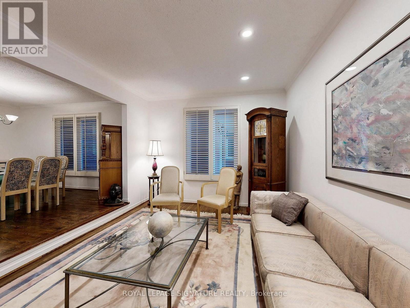 48 Millcroft Way, Vaughan, Ontario L4J 6N9 - Photo 4 - N12518082