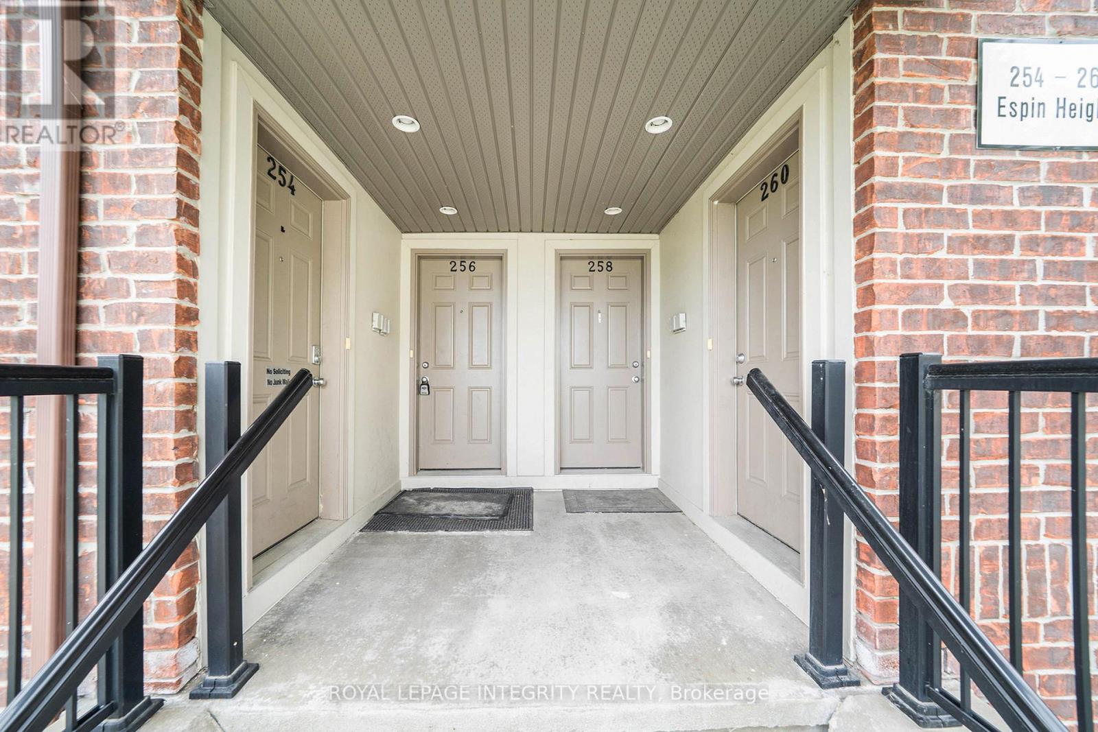 256 Espin Heights, Ottawa, Ontario  K2J 0Y8 - Photo 3 - X12518160