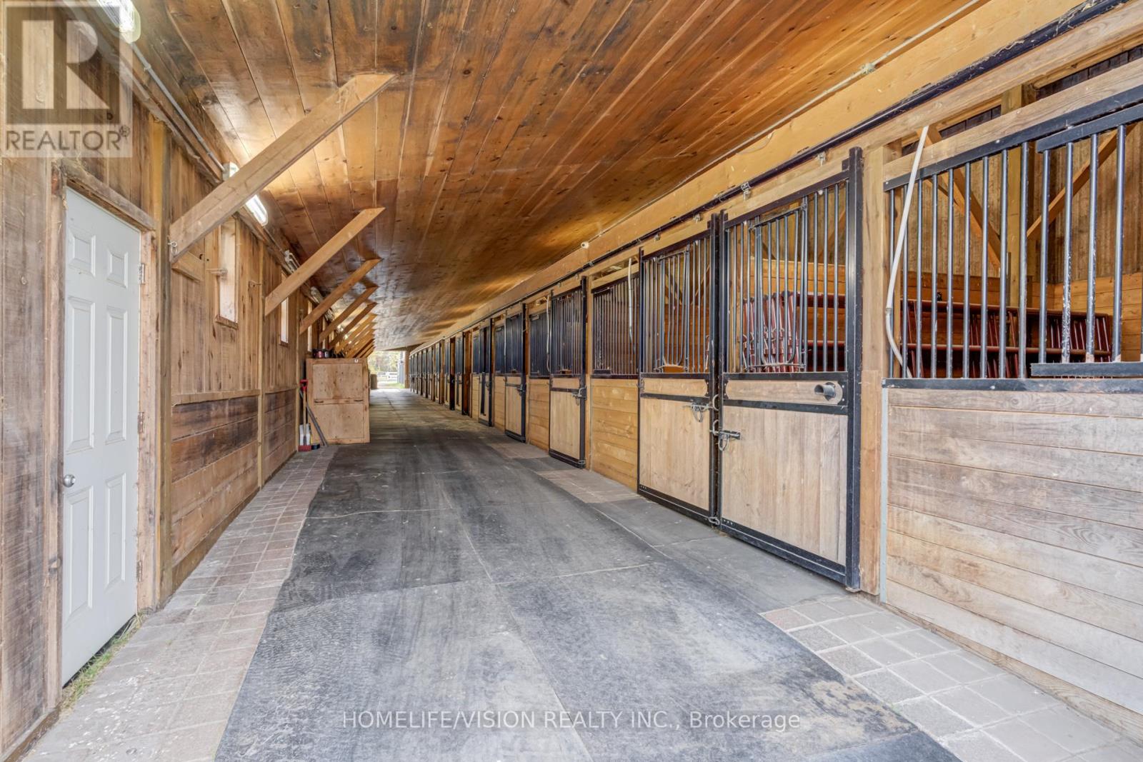 180 Courtland Street, Ramara (Atherley), Ontario L3V 6H7 - Photo 9 - S12518070