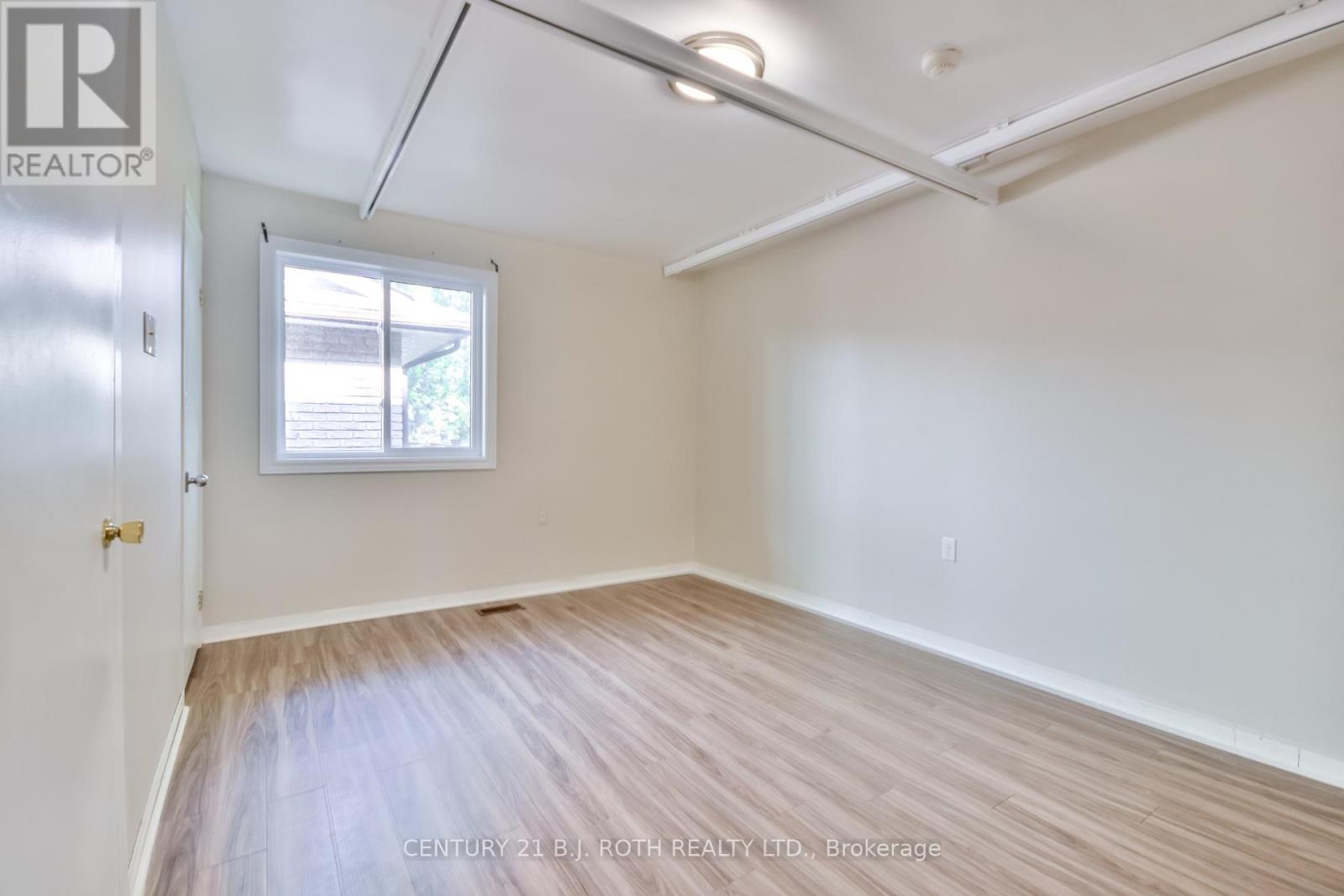 263 Anne Street N, Barrie (Sunnidale), Ontario  L4N 4Y1 - Photo 19 - S12518072