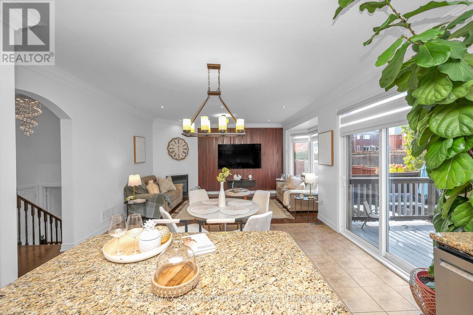 171 Huddlestone Crescent, Milton, Ontario  L9T 8M9 - Photo 11 - W12518264