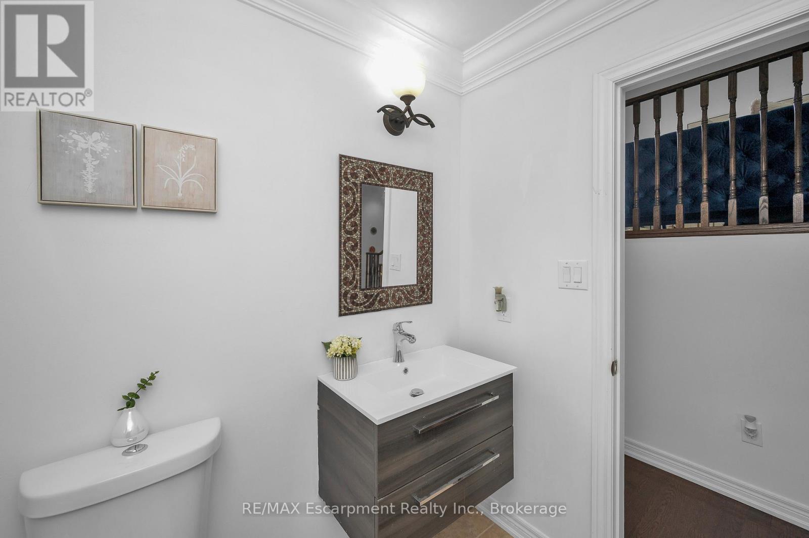 171 Huddlestone Crescent, Milton, Ontario  L9T 8M9 - Photo 5 - W12518264