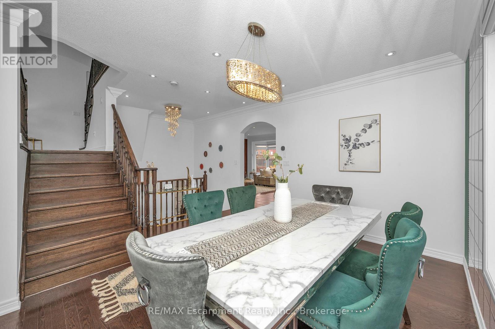 171 Huddlestone Crescent, Milton, Ontario  L9T 8M9 - Photo 6 - W12518264