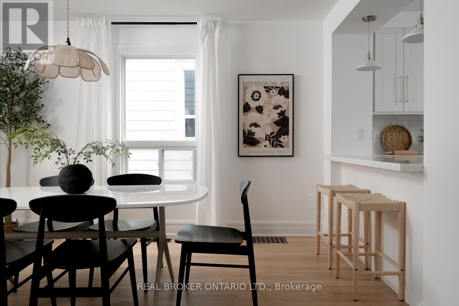 21 Stephenson Avenue, Toronto (East End-Danforth), Ontario  M4C 1E9 - Photo 4 - E12506634