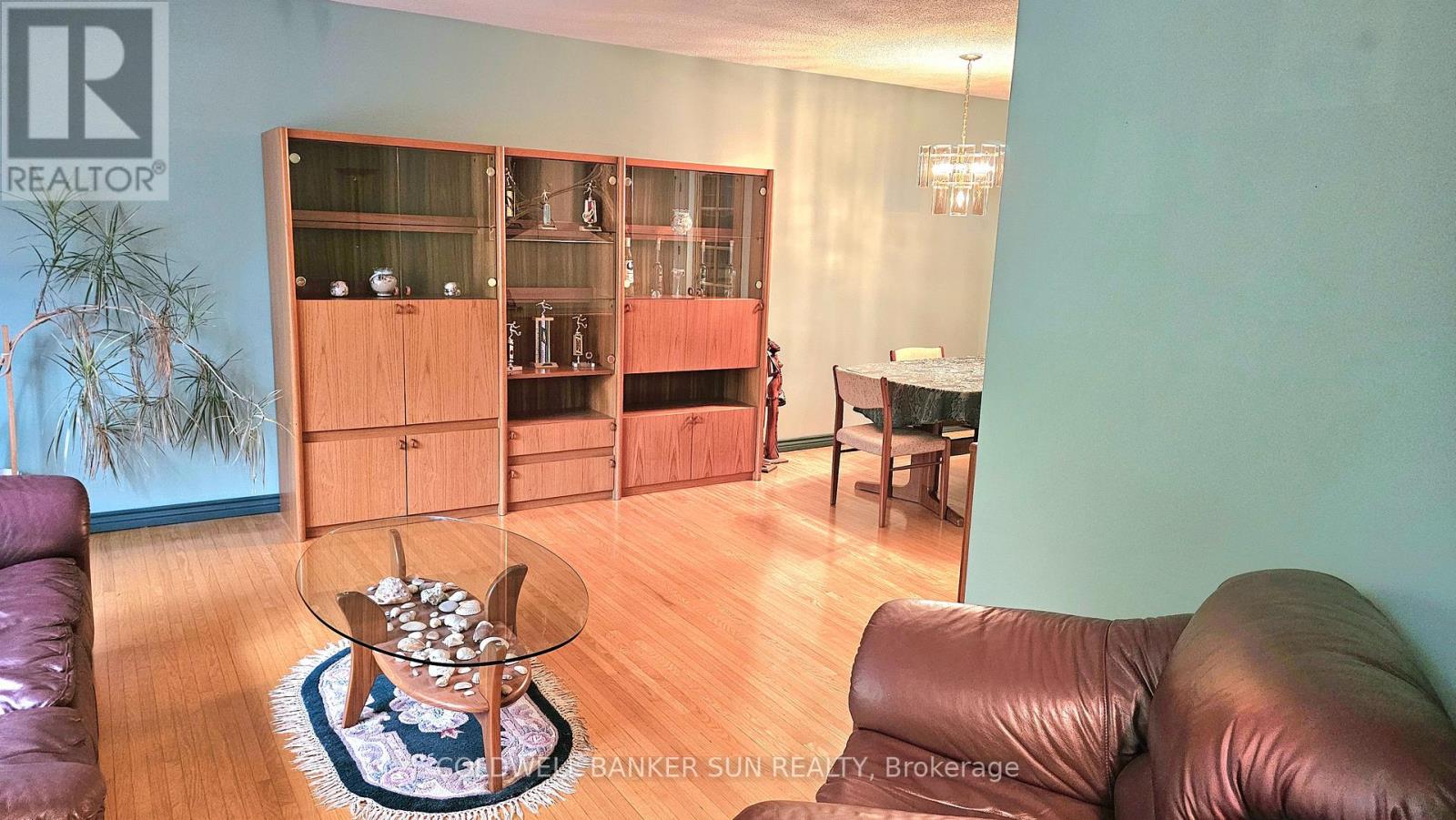 23 Brookdale Crescent, Brampton, Ontario L6T 1M8 - Photo 3 - W12514922