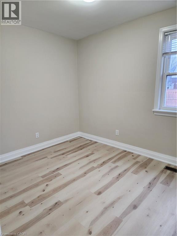 25 West 4th Street Unit# A, Hamilton, Ontario  L9C 3M2 - Photo 8 - 40786051