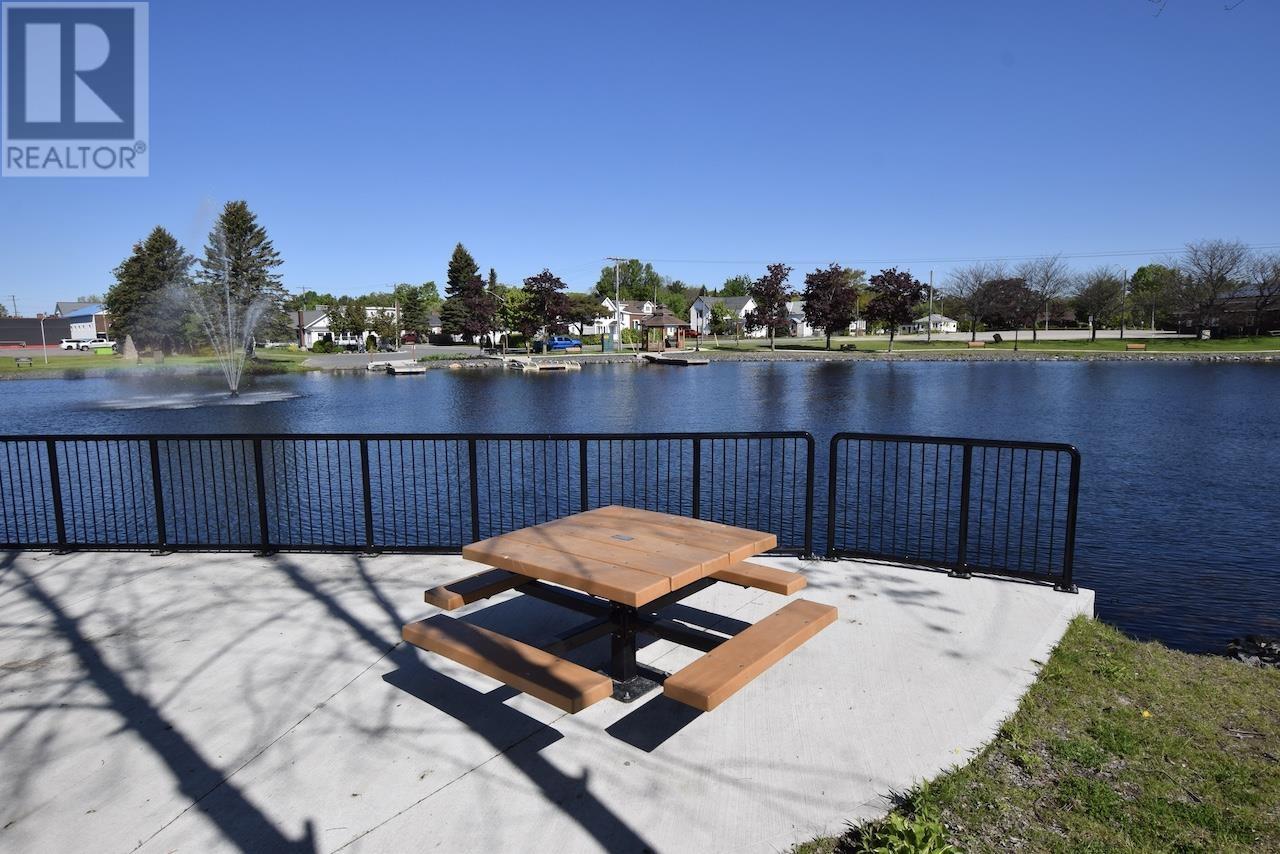 9 Woodward Ave, Blind River, Ontario  P0R 1B0 - Photo 16 - SM251394