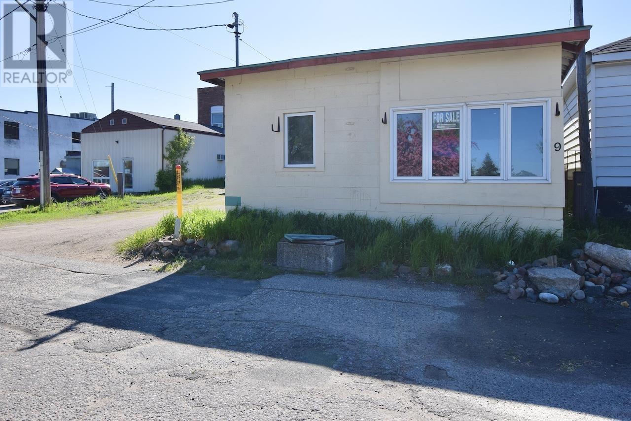 9 Woodward Ave, Blind River, Ontario  P0R 1B0 - Photo 9 - SM251394