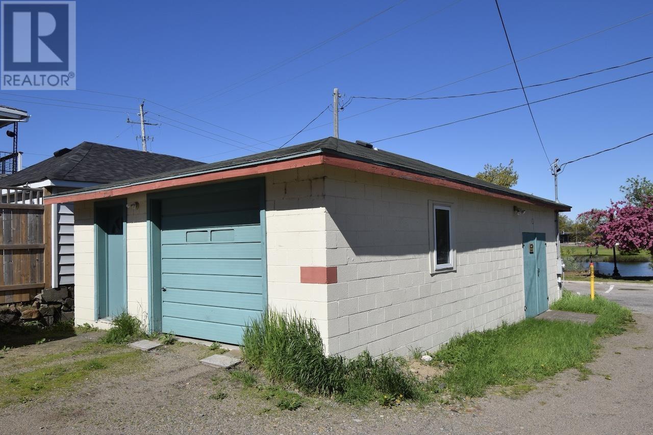 9 Woodward Ave, Blind River, Ontario  P0R 1B0 - Photo 6 - SM251394