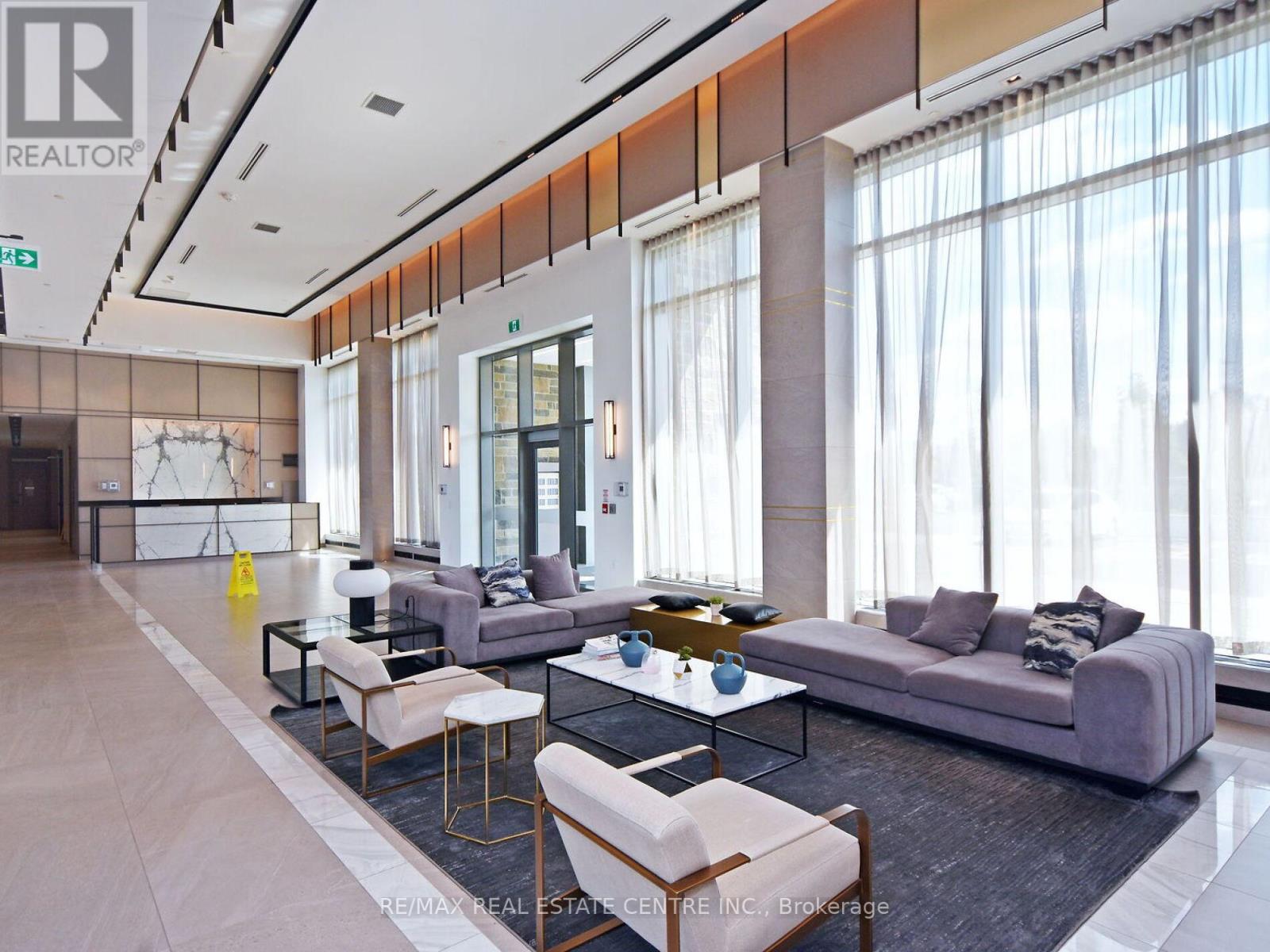 110 - 4655 Metcalfe Avenue, Mississauga, Ontario  L5M 0Z7 - Photo 3 - W12517968