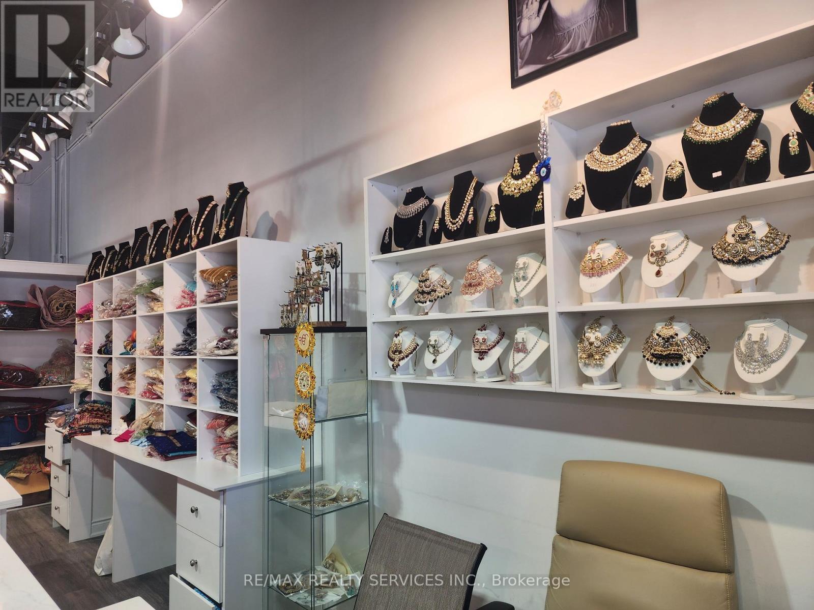 28 - 11625 Mcvean Drive N, Brampton, Ontario  L6P 4J4 - Photo 5 - W12517988