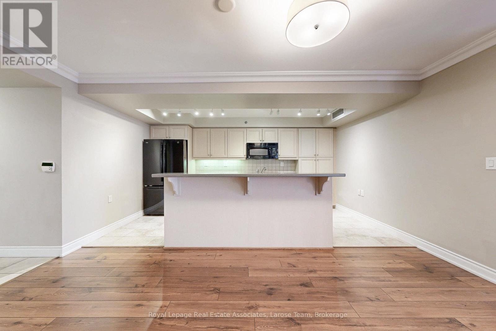 2003 - 3 Marine Parade Drive, Toronto, Ontario  M8V 3Z5 - Photo 5 - W12517992