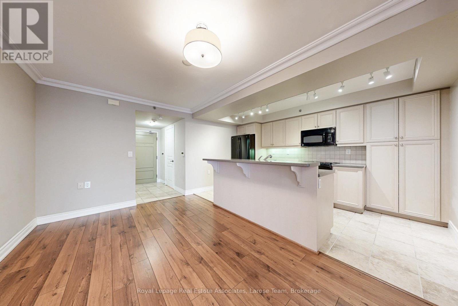 2003 - 3 Marine Parade Drive, Toronto, Ontario  M8V 3Z5 - Photo 6 - W12517992