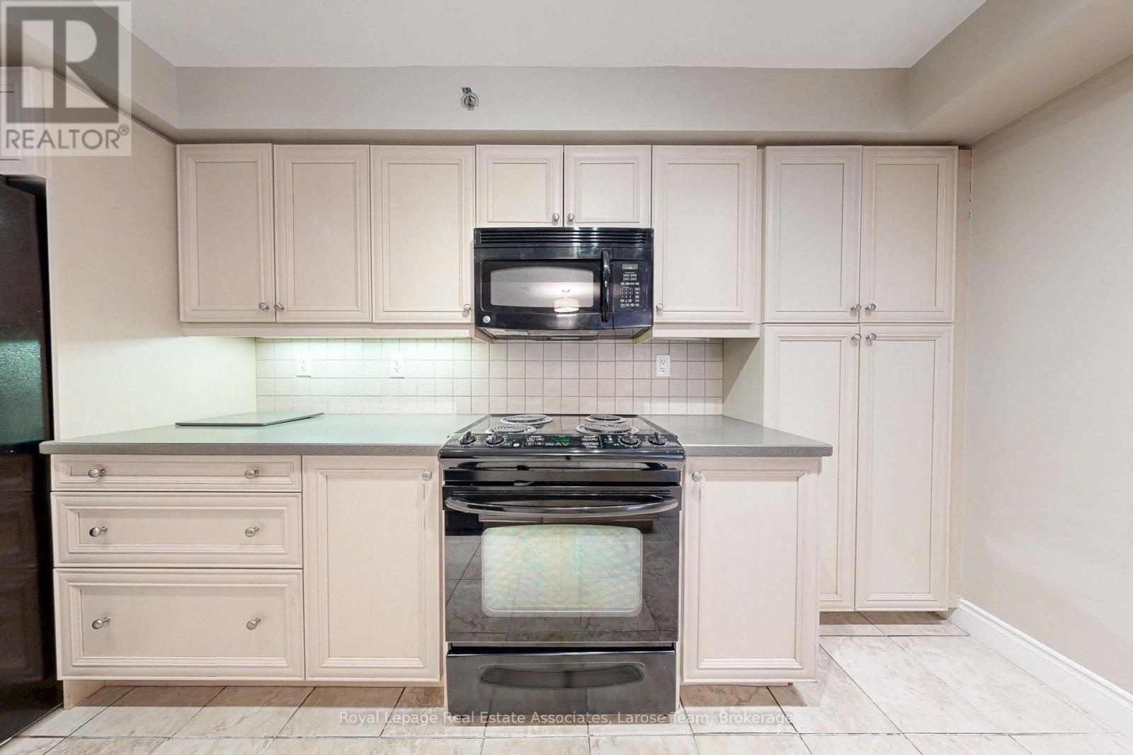 2003 - 3 Marine Parade Drive, Toronto, Ontario  M8V 3Z5 - Photo 7 - W12517992