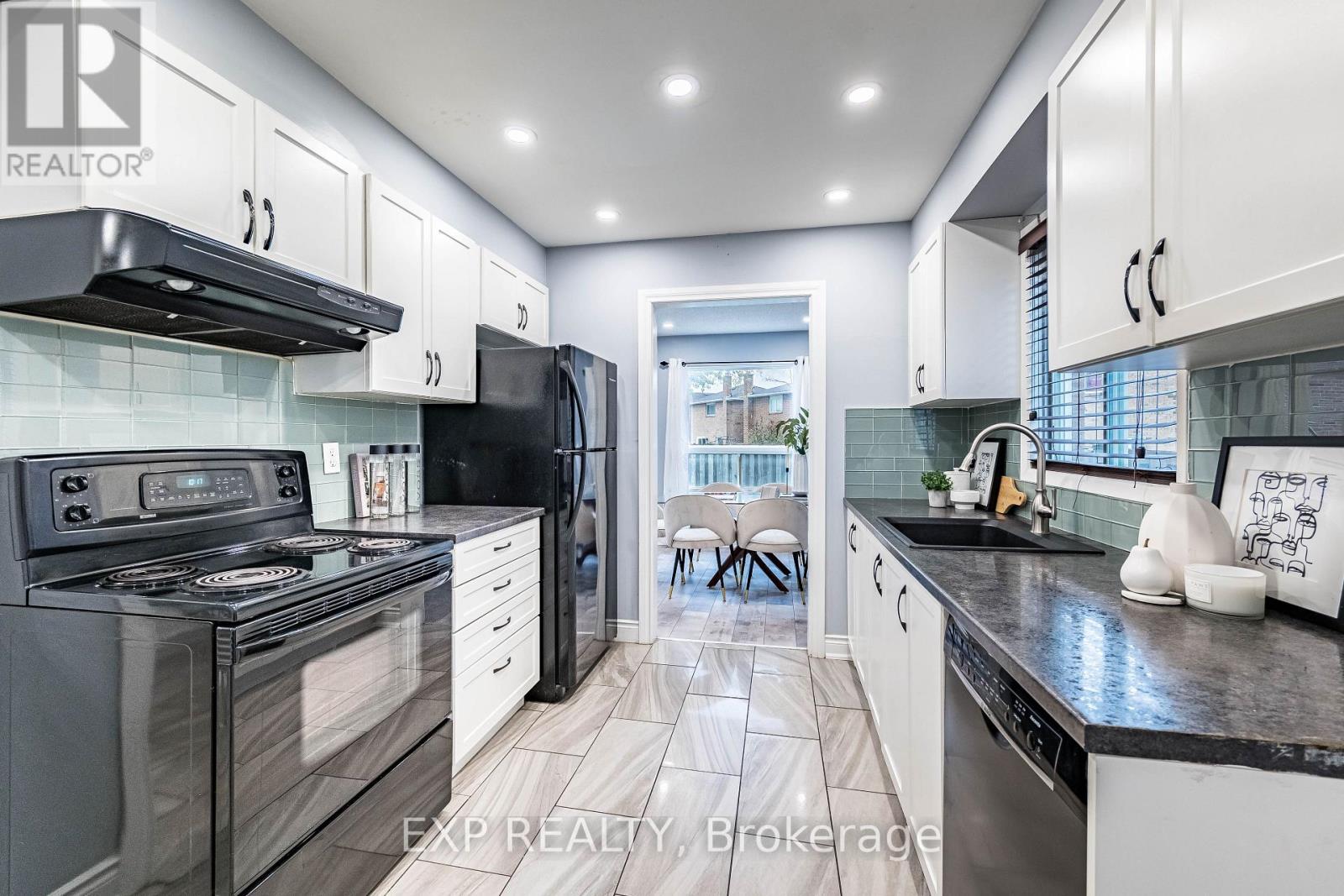 83 Wildercroft Avenue, Brampton, Ontario  L6V 4G6 - Photo 11 - W12518020