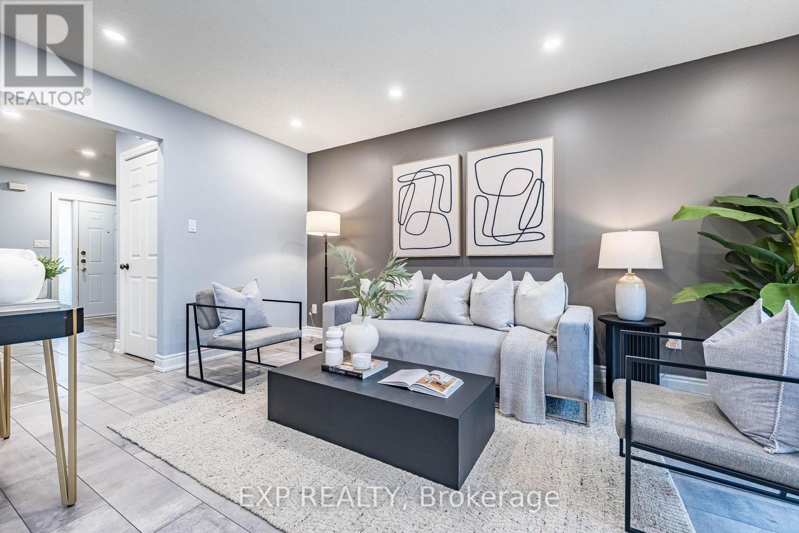 83 Wildercroft Avenue, Brampton, Ontario  L6V 4G6 - Photo 4 - W12518020