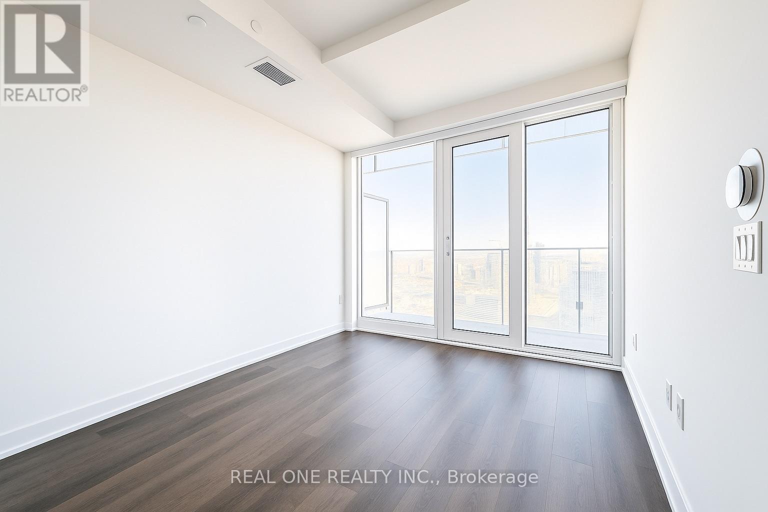 3512 - 3900 Confederation Parkway, Mississauga, Ontario  L5B 0M3 - Photo 9 - W12518028