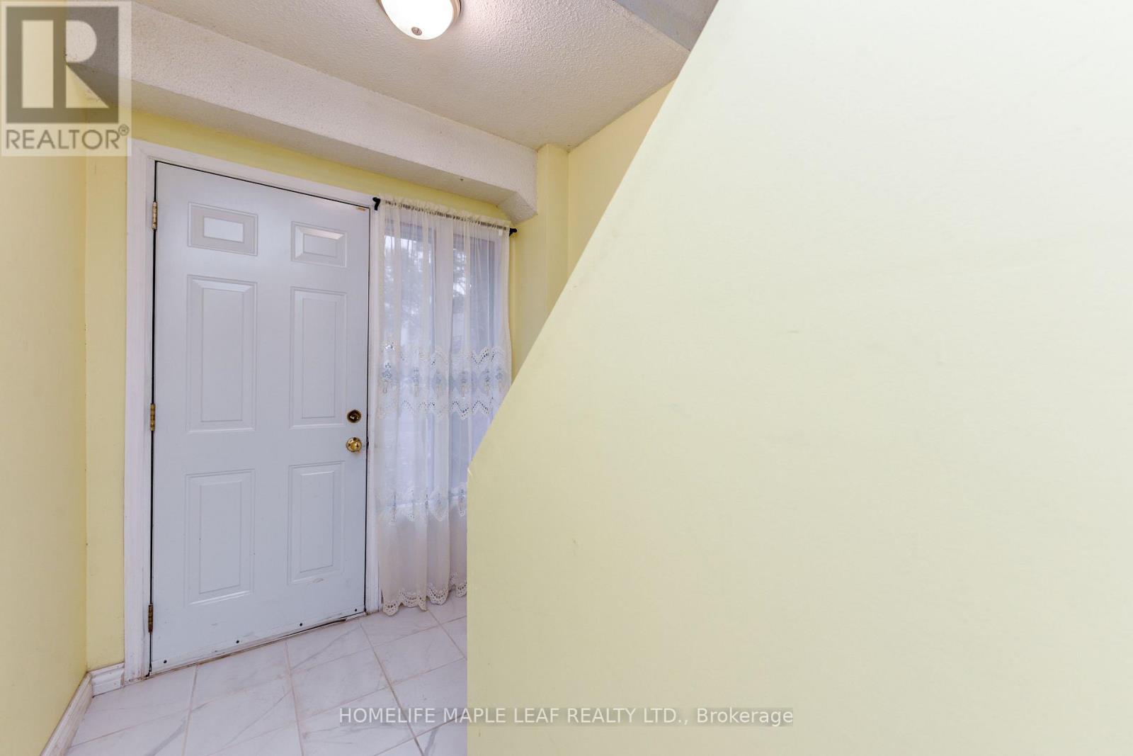 85 - 85 Enmount Drive, Brampton, Ontario L6T 4C9 - Photo 5 - W12518044