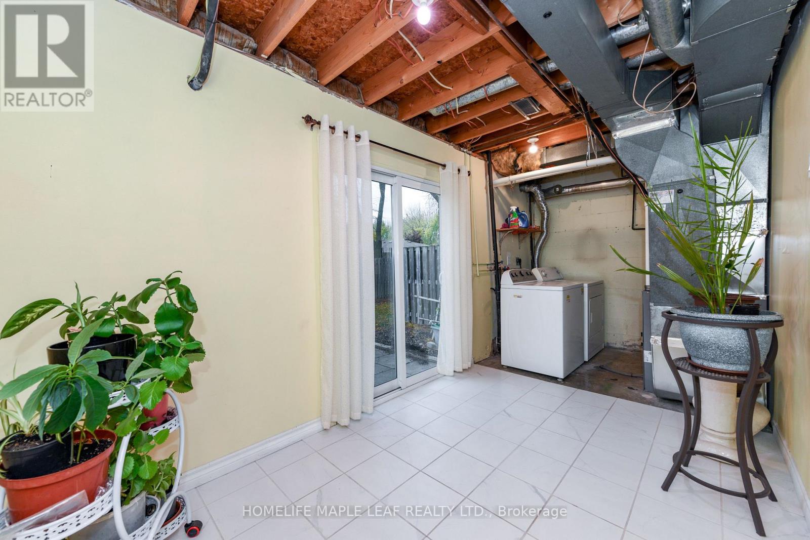 85 - 85 Enmount Drive, Brampton, Ontario L6T 4C9 - Photo 7 - W12518044