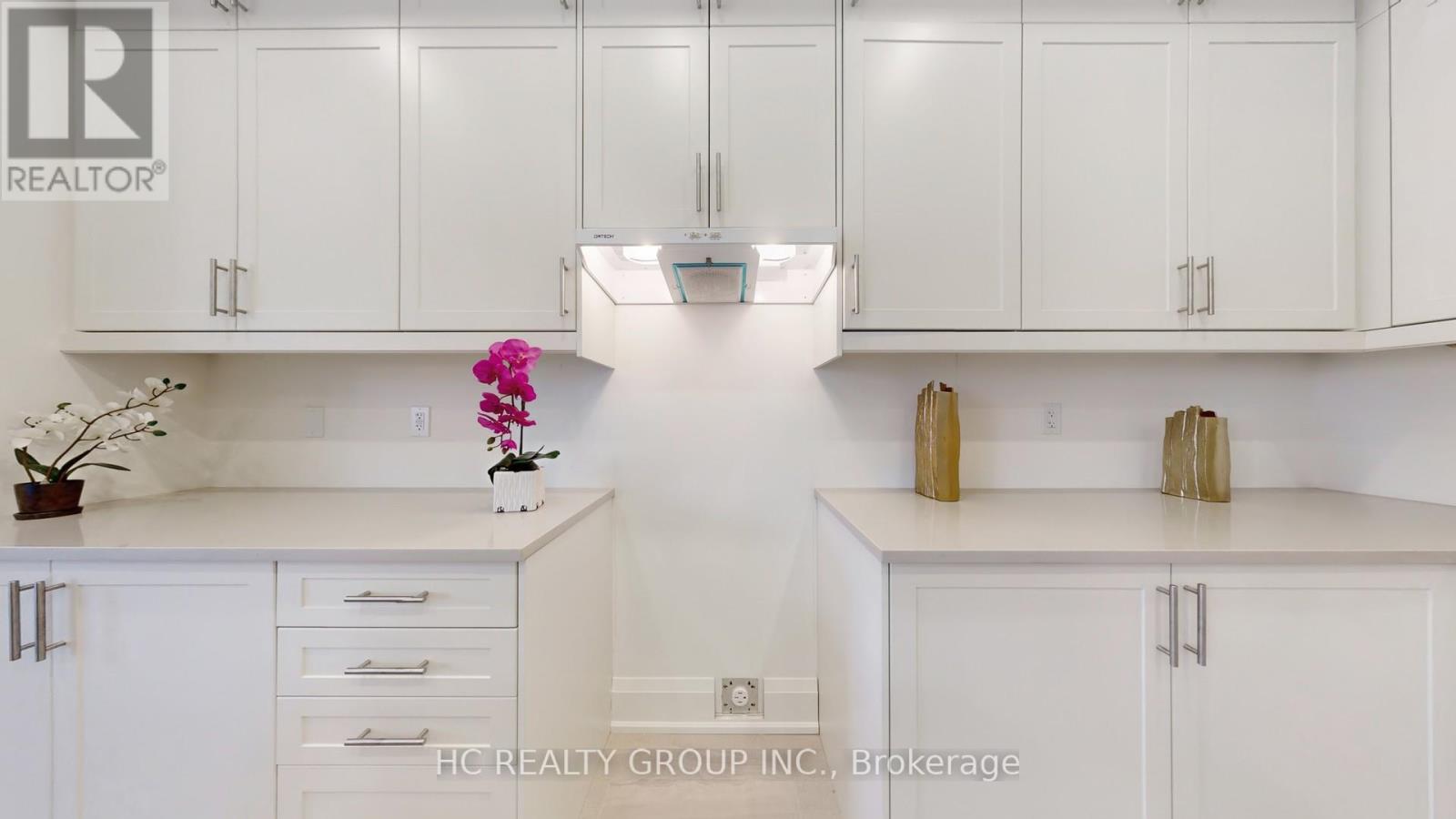 3304 Azam Way, Oakville, Ontario L6M 4K1 - Photo 13 - W12518084