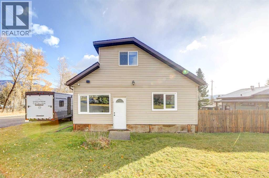 22901 10 Avenue, Hillcrest, Alberta  T0L 1C0 - Photo 1 - A2267663