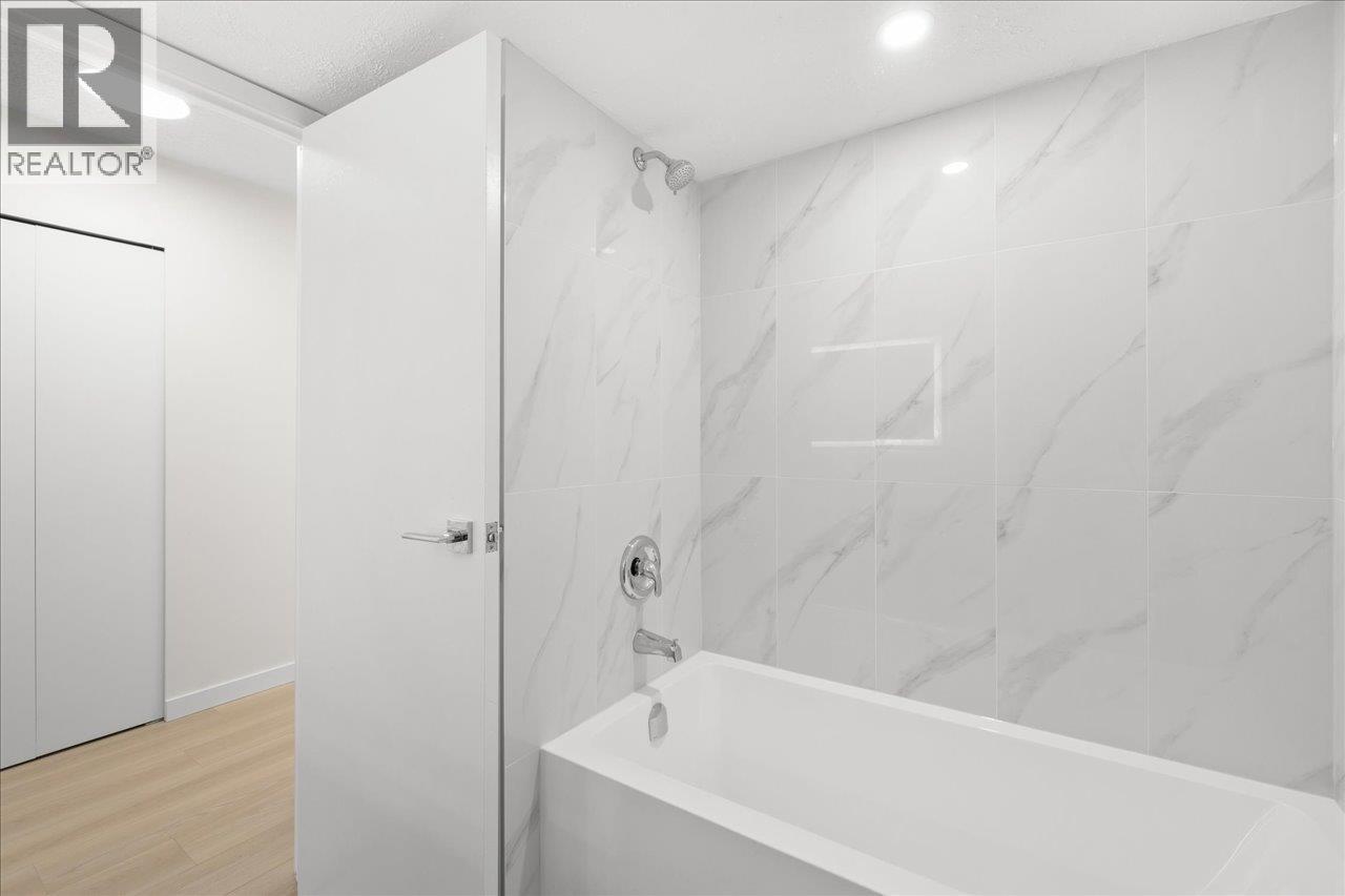 1102 9280 Salish Court, Burnaby, British Columbia  V3J 7J8 - Photo 16 - R3064635