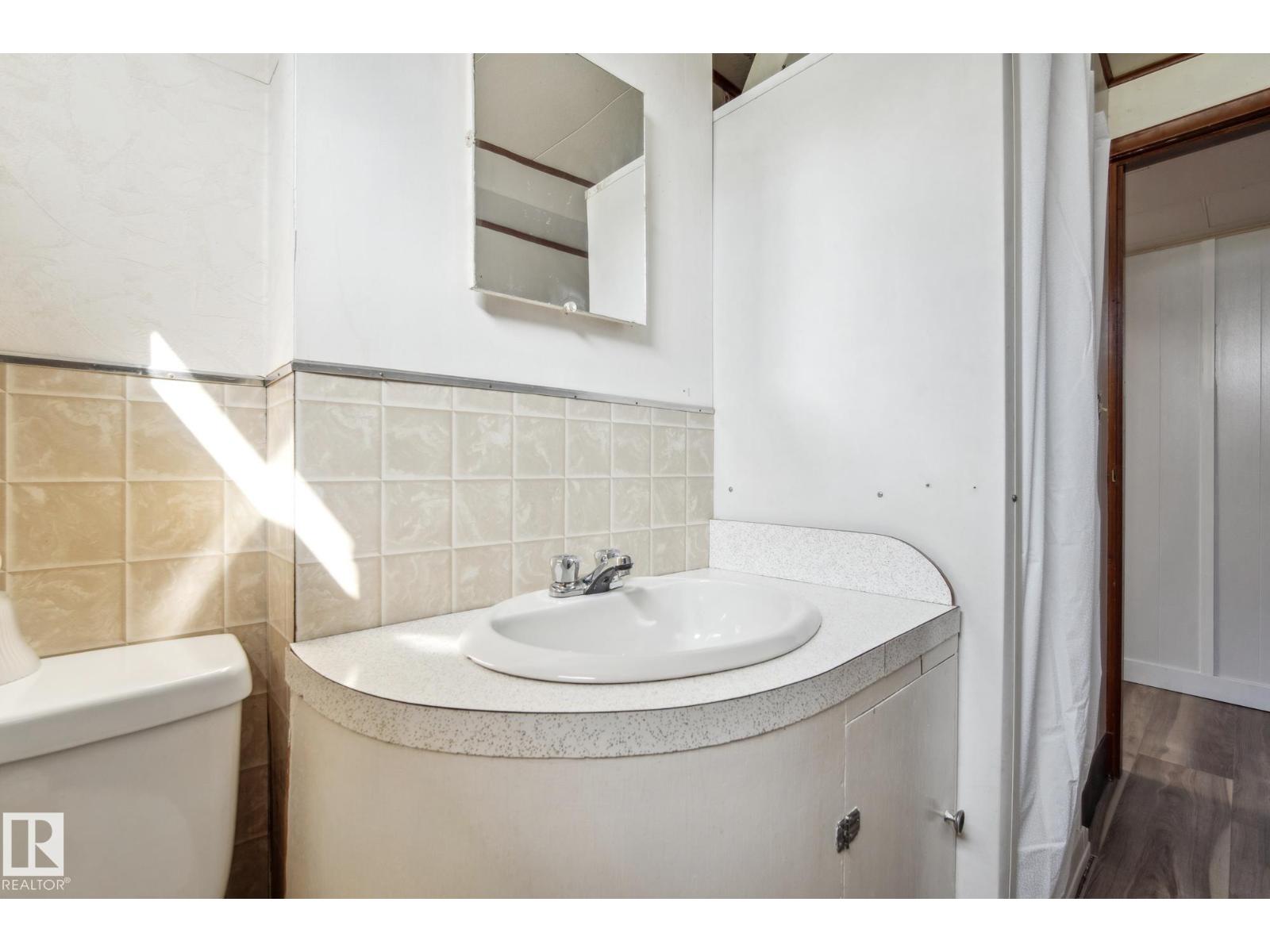 6007 95 Av Nw, Edmonton, Alberta  T6B 1A4 - Photo 29 - E4464942