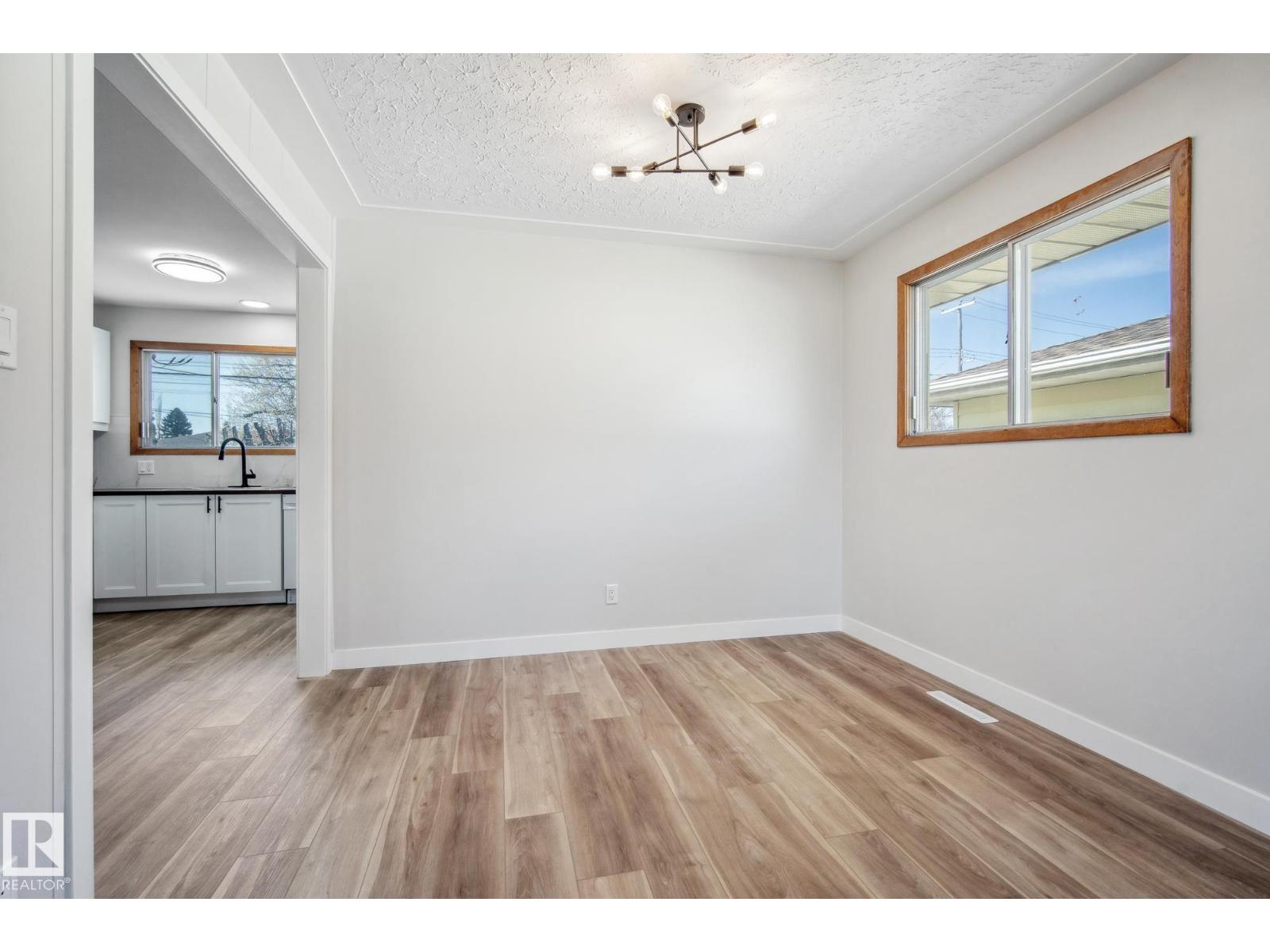 6007 95 Av Nw, Edmonton, Alberta  T6B 1A4 - Photo 9 - E4464942