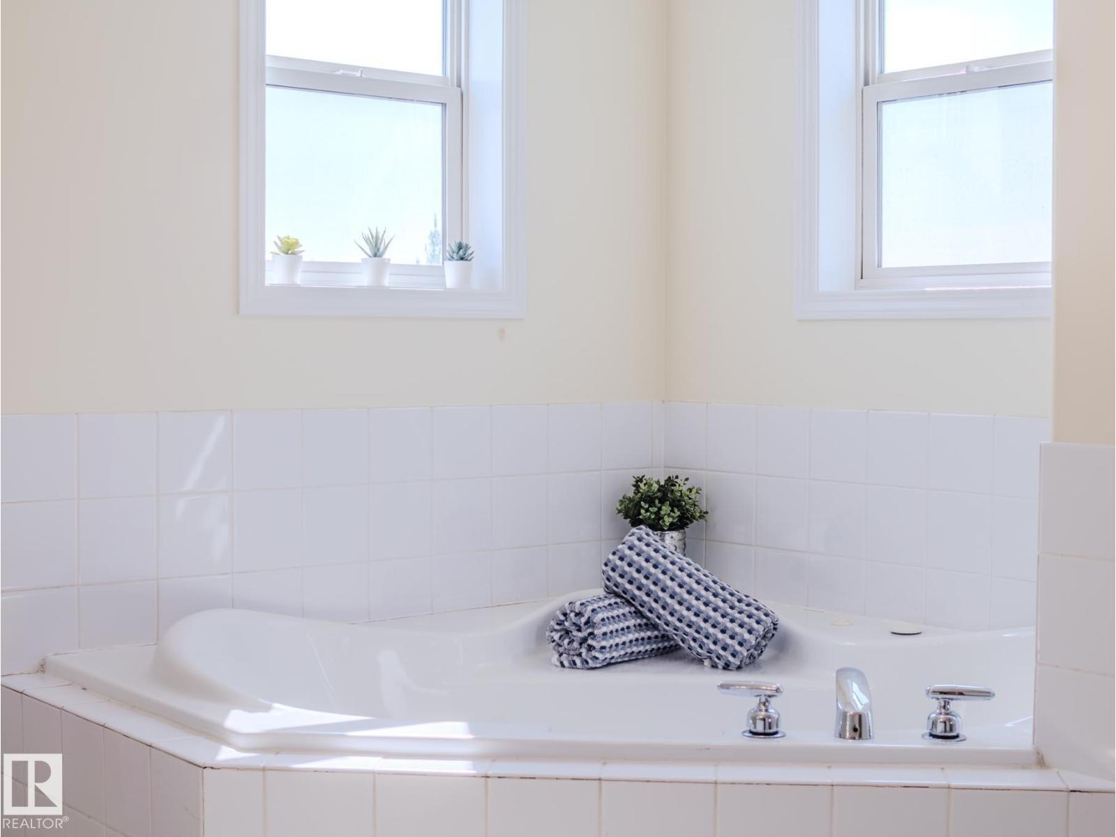 15013 135a St Nw, Edmonton, Alberta  T6V 1N1 - Photo 39 - E4464944