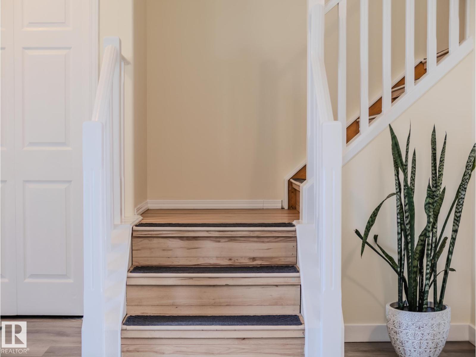 15013 135a St Nw, Edmonton, Alberta  T6V 1N1 - Photo 9 - E4464944