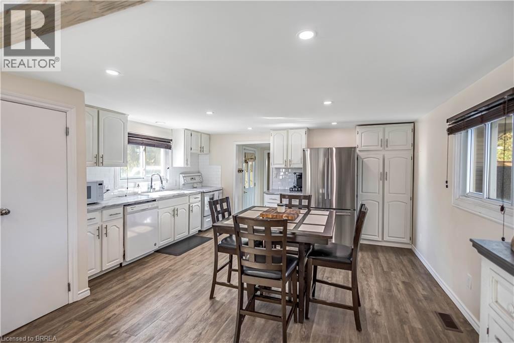 37 Morton Avenue, Brantford, Ontario  N3R 2N6 - Photo 6 - 40786239